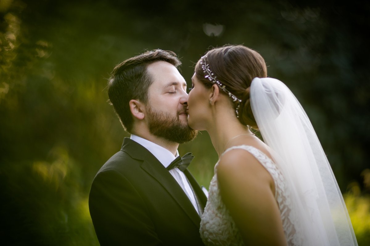 plener ślubny w lesie, romantyczna sesja ślubna śląsk, romantyczna sesja slubna slask, zdjecia slubne zywiec, romantyczny plener slubny, fotograf slubny bielsko, plener slubny w lesie slask, sesja slubna w lesie slask, plener slubny las slask, fotografia slubna slask, zdjecia slubne slask, fotografia slubna katowice, zdjecia slubne katowice, romantyczna sesja slubna slask, zdjecia slubne bielsko, fotografia slubna bielsko, oryginalny plener slubny, oryginalna sesja slubna, www.magiaobrazu.com