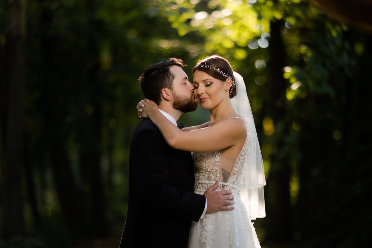 plener ślubny w lesie, romantyczna sesja ślubna śląsk, romantyczna sesja slubna slask, zdjecia slubne zywiec, romantyczny plener slubny, fotograf slubny bielsko, plener slubny w lesie slask, sesja slubna w lesie slask, plener slubny las slask, fotografia slubna slask, zdjecia slubne slask, fotografia slubna katowice, zdjecia slubne katowice, romantyczna sesja slubna slask, zdjecia slubne bielsko, fotografia slubna bielsko, oryginalny plener slubny, oryginalna sesja slubna, www.magiaobrazu.com