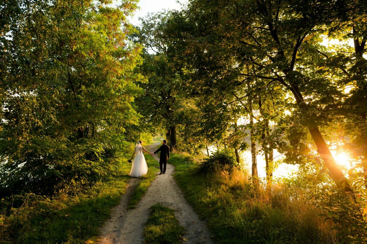 plener ślubny w lesie, romantyczna sesja ślubna śląsk, romantyczna sesja slubna slask, zdjecia slubne zywiec, romantyczny plener slubny, fotograf slubny bielsko, plener slubny w lesie slask, sesja slubna w lesie slask, plener slubny las slask, fotografia slubna slask, zdjecia slubne slask, fotografia slubna katowice, zdjecia slubne katowice, romantyczna sesja slubna slask, zdjecia slubne bielsko, fotografia slubna bielsko, oryginalny plener slubny, oryginalna sesja slubna, www.magiaobrazu.com