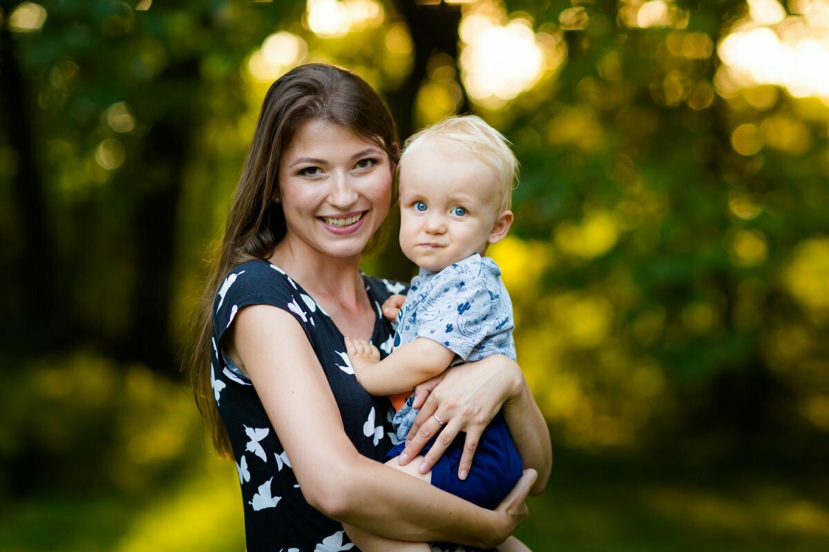 Radosna sesja rodzinna Pszczyna, lifestylowa sesja rodzinna pszczyna, lifestylowe sesje rodzinne pszczyna, letnia sesja rodzinna, sesje dzieciece pszczyna, zdjecia dzieciece pszczyna, sesja rodzinna bielsko, fotografia rodzinna slask, zdjecia portretowe pszczyna, sesja portretowa bielsko, zdjecia w plenerze bielsko, rodzina w plenerze slask, fotografia dziecieca bielsko, zdjecia dzieci bielsko, fotografia rodzinna bielsko-biala, fotografia rodzinna slask, zdjecia ludzi slask, zdjecia dla rodzin, fotograf fotograf rodzinny slask, , fotograf czechowice, fotografia bielsko, zdjecia slask, www.magiaobrazu.com,