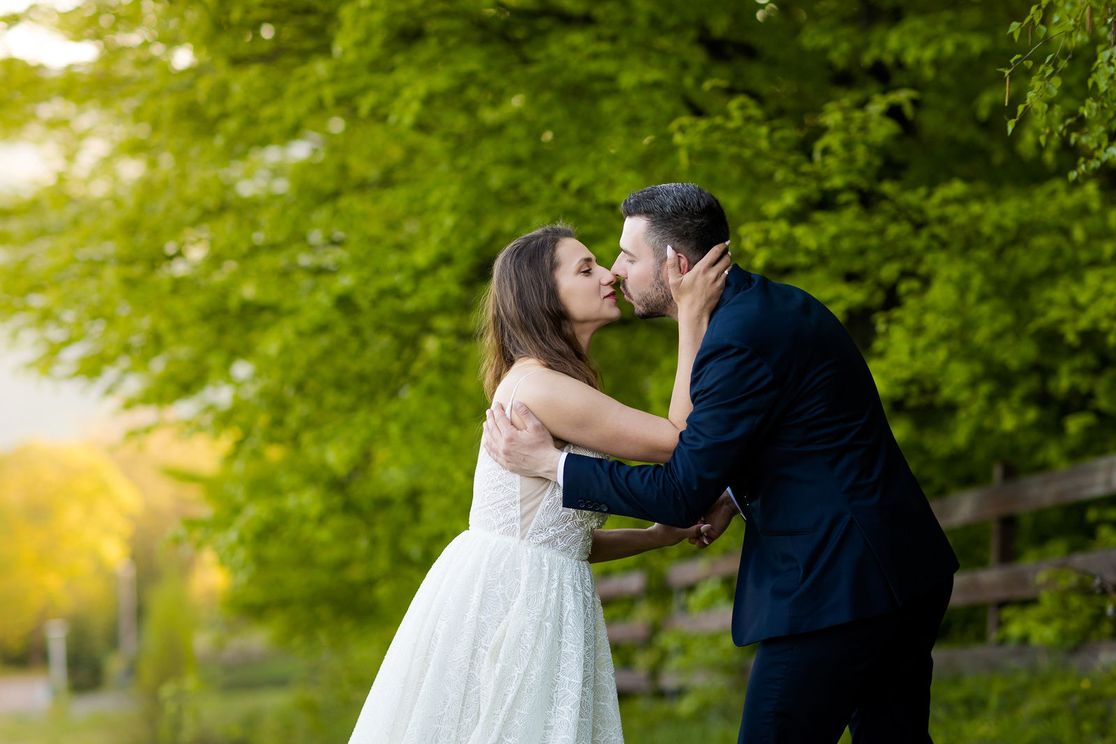 Romantyczna sesja ślubna Magdy i Pawła w górach - Beskidach
