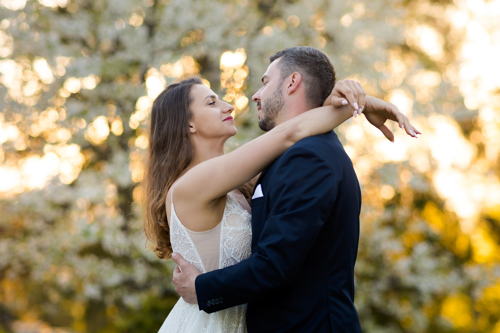 Romantyczna sesja ślubna Magdy i Pawła w górach - Beskidach, fotografia ślubna Bielsko