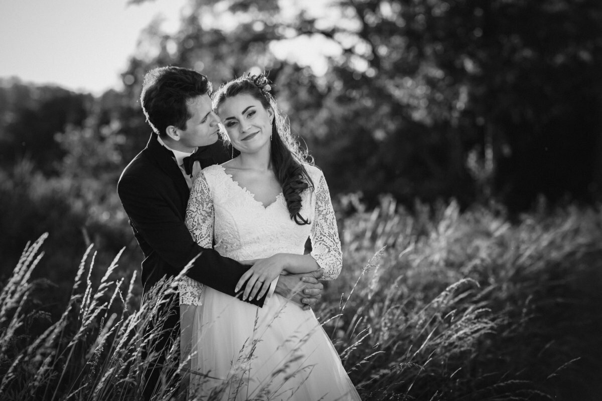 romantyczna sesja ślubna śląsk, romantyczna sesja slubna slask, zdjecia slubne zywiec, romantyczny plener slubny, fotograf slubny bielsko, plener slubny w lesie slask, sesja slubna w lesie slask, plener slubny las slask, sesja slubna nad jeziorem slask, fotografia slubna slask, zdjecia slubne slask, fotografia slubna katowice, zdjecia slubne katowice, romantyczna sesja slubna slask, zdjecia slubne bielsko, fotografia slubna bielsko, oryginalny plener slubny, oryginalna sesja slubna, www.magiaobrazu.com