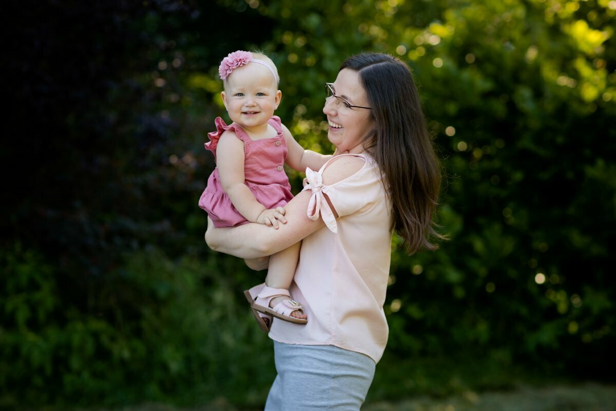 sesja na roczek, sesja rodzinna w naturze, sesje rodzinne w parku, zdjecia rodzinne, lifestylowa sesja rodzinna pszczyna, lifestylowe sesje rodzinne pszczyna, sesje dzieciece, zdjecia dzieciece, sesja rodzinna krakow, sesje rodzinne krakow, sesja rodzinna bielsko, fotografia rodzinna slask, zdjecia portretowe pszczyna, fotografia dziecieca bielsko, zdjecia dzieci bielsko, fotografia rodzinna bielsko-biala, fotografia rodzinna slask, zdjecia ludzi slask, zdjecia dla rodzin, fotograf fotograf rodzinny slask, fotograf czechowice, fotografia bielsko, zdjecia slask, www.magiaobrazu.com,