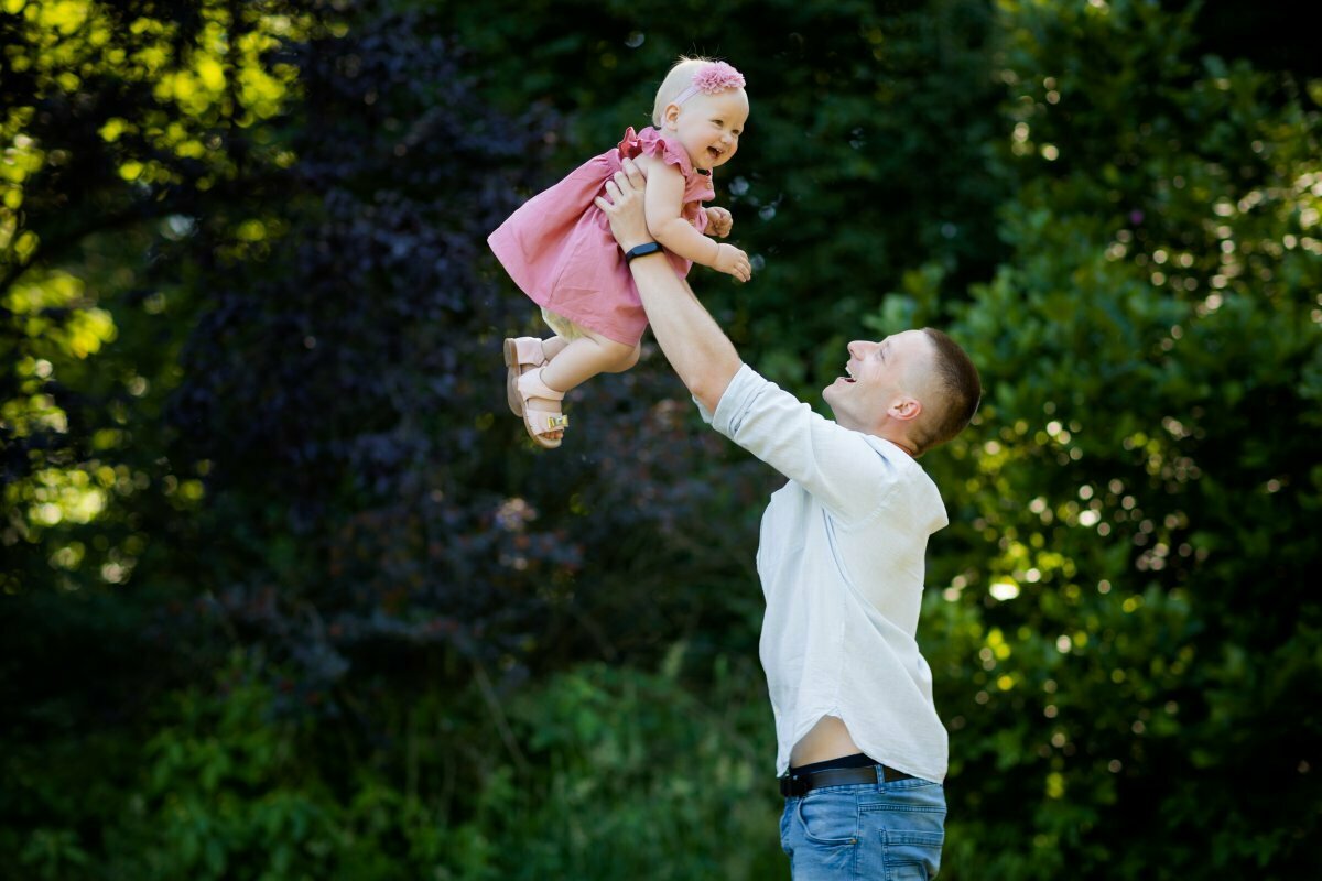 sesja na roczek, sesja rodzinna w naturze, sesje rodzinne w parku, zdjecia rodzinne, lifestylowa sesja rodzinna pszczyna, lifestylowe sesje rodzinne pszczyna, sesje dzieciece, zdjecia dzieciece, sesja rodzinna krakow, sesje rodzinne krakow, sesja rodzinna bielsko, fotografia rodzinna slask, zdjecia portretowe pszczyna, fotografia dziecieca bielsko, zdjecia dzieci bielsko, fotografia rodzinna bielsko-biala, fotografia rodzinna slask, zdjecia ludzi slask, zdjecia dla rodzin, fotograf fotograf rodzinny slask, fotograf czechowice, fotografia bielsko, zdjecia slask, www.magiaobrazu.com,