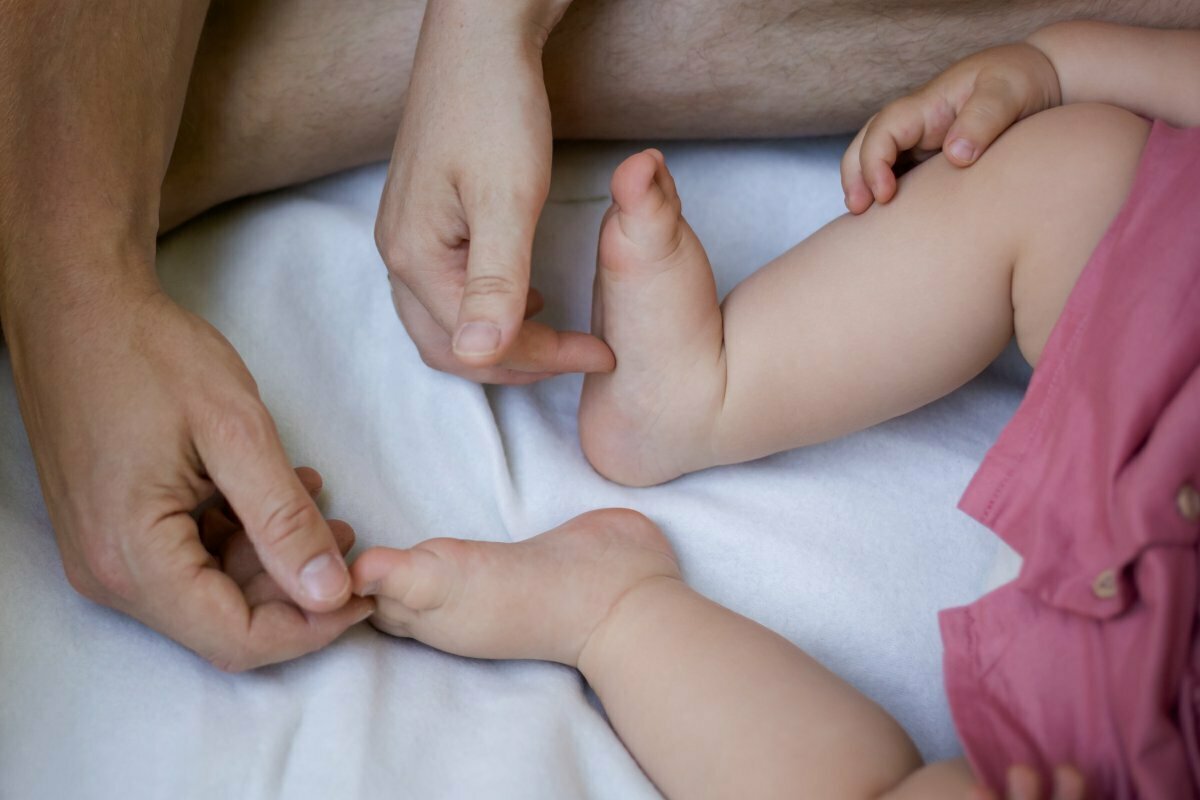 sesja na roczek, sesja rodzinna w naturze, sesje rodzinne w parku, zdjecia rodzinne, lifestylowa sesja rodzinna pszczyna, lifestylowe sesje rodzinne pszczyna, sesje dzieciece, zdjecia dzieciece, sesja rodzinna krakow, sesje rodzinne krakow, sesja rodzinna bielsko, fotografia rodzinna slask, zdjecia portretowe pszczyna, fotografia dziecieca bielsko, zdjecia dzieci bielsko, fotografia rodzinna bielsko-biala, fotografia rodzinna slask, zdjecia ludzi slask, zdjecia dla rodzin, fotograf fotograf rodzinny slask, fotograf czechowice, fotografia bielsko, zdjecia slask, www.magiaobrazu.com,