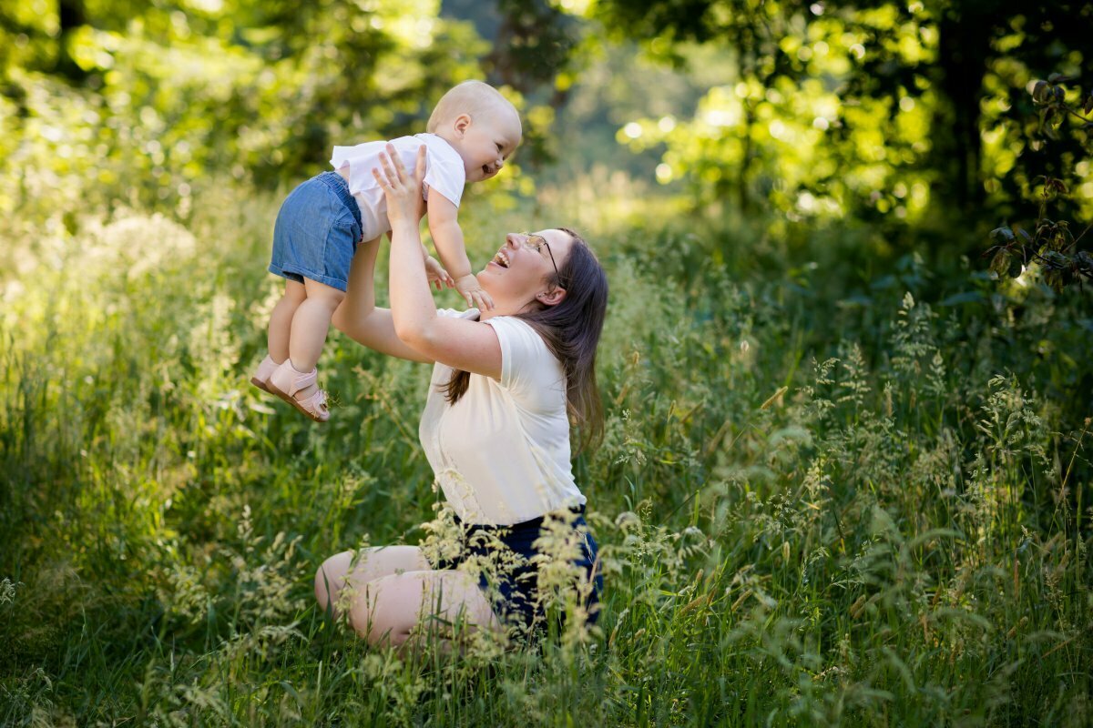 sesja na roczek, sesja rodzinna w naturze, sesje rodzinne w parku, zdjecia rodzinne, lifestylowa sesja rodzinna pszczyna, lifestylowe sesje rodzinne pszczyna, sesje dzieciece, zdjecia dzieciece, sesja rodzinna krakow, sesje rodzinne krakow, sesja rodzinna bielsko, fotografia rodzinna slask, zdjecia portretowe pszczyna, fotografia dziecieca bielsko, zdjecia dzieci bielsko, fotografia rodzinna bielsko-biala, fotografia rodzinna slask, zdjecia ludzi slask, zdjecia dla rodzin, fotograf fotograf rodzinny slask, fotograf czechowice, fotografia bielsko, zdjecia slask, www.magiaobrazu.com,