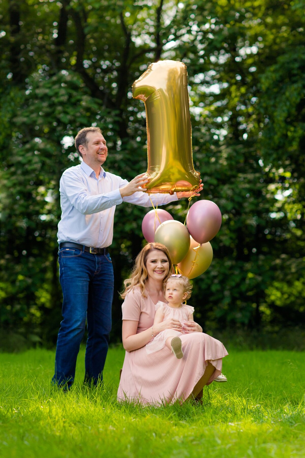 sesja na roczek pszczyna, lifestylowa sesja rodzinna pszczyna, lifestylowe sesje rodzinne pszczyna, wiosenna sesja rodzinna, sesje dzieciece pszczyna, zdjecia dzieciece pszczyna, fotografia noworodkowa pszczyna, sesja rodzinna bielsko, fotografia rodzinna slask, zdjecia portretowe pszczyna, sesja portretowa bielsko, zdjecia w plenerze bielsko, rodzina w plenerze slask, fotografia dziecieca bielsko, zdjecia dzieci bielsko, fotografia rodzinna bielsko-biala, fotografia rodzinna slask, zdjecia ludzi slask, zdjecia dla rodzin, fotograf fotograf rodzinny slask, , fotograf czechowice, fotografia bielsko, zdjecia slask, www.magiaobrazu.com,