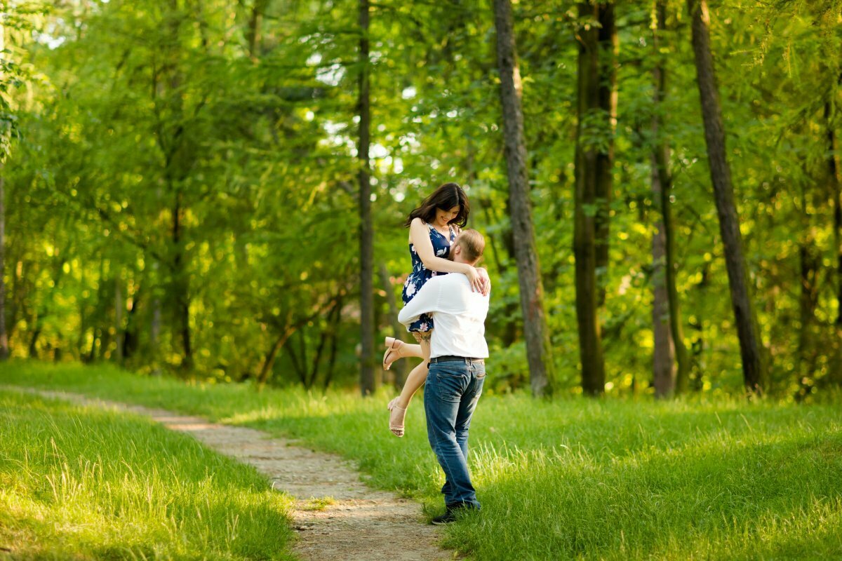 sesja narzeczeńska kraków, letnia sesja narzeczenska krakow, sesja narzeczenska krakow, sesje narzeczenskie krakow, park bednarskiego krakow, kopiec krakusa krakow, sesja na kopcu krakusa w krakowie, sesja w parku bednarskiego krakow, plener zareczynowy krakow, sesja zareczynowa krakow, sesja narzeczenska w parku, plener narzeczenski w parku,sesje narzeczenskie slask, zdjecia narzeczenskie slask, sesja narzeczenska katowice, sesja zareczynowa slask, fotografia slubna krakow, zdjecia slubne krakow, www.magiaobrazu.com, fotografia slubna slask, fotograf slubny krakow, zdjecia przedslubne slask, fotografia slubna slask, romantyczna sesja narzeczenska, engagement session, prewedding photosession,