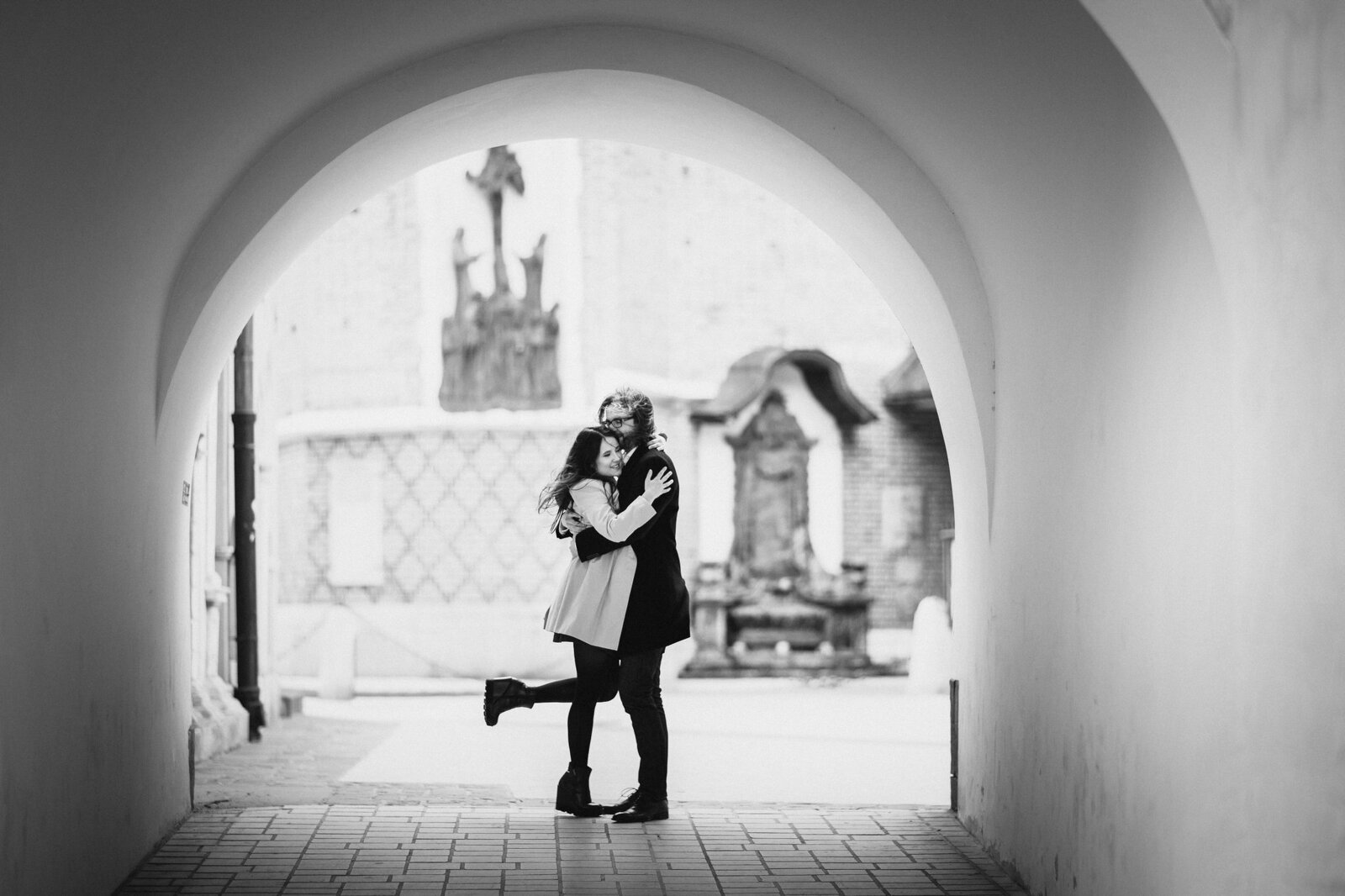 sesja narzeczeńska w krakowie, sesja narzeczenska w krakowie, zimowa sesja narzeczenska krakow, sesja narzeczenska krakow, sesje narzeczenskie krakow, plener zareczynowy krakow, sesja zareczynowa krakow, sesja narzeczenska w miescie, plener narzeczenski w miescie,sesje narzeczenskie slask, zdjecia narzeczenskie slask, sesja narzeczenska katowice, sesja zareczynowa slask, fotografia slubna krakow, zdjecia slubne krakow, www.magiaobrazu.com, fotografia slubna slask, fotograf slubny krakow, fotografia slubna slask, romantyczna sesja narzeczenska, engagement session, prewedding photosession,