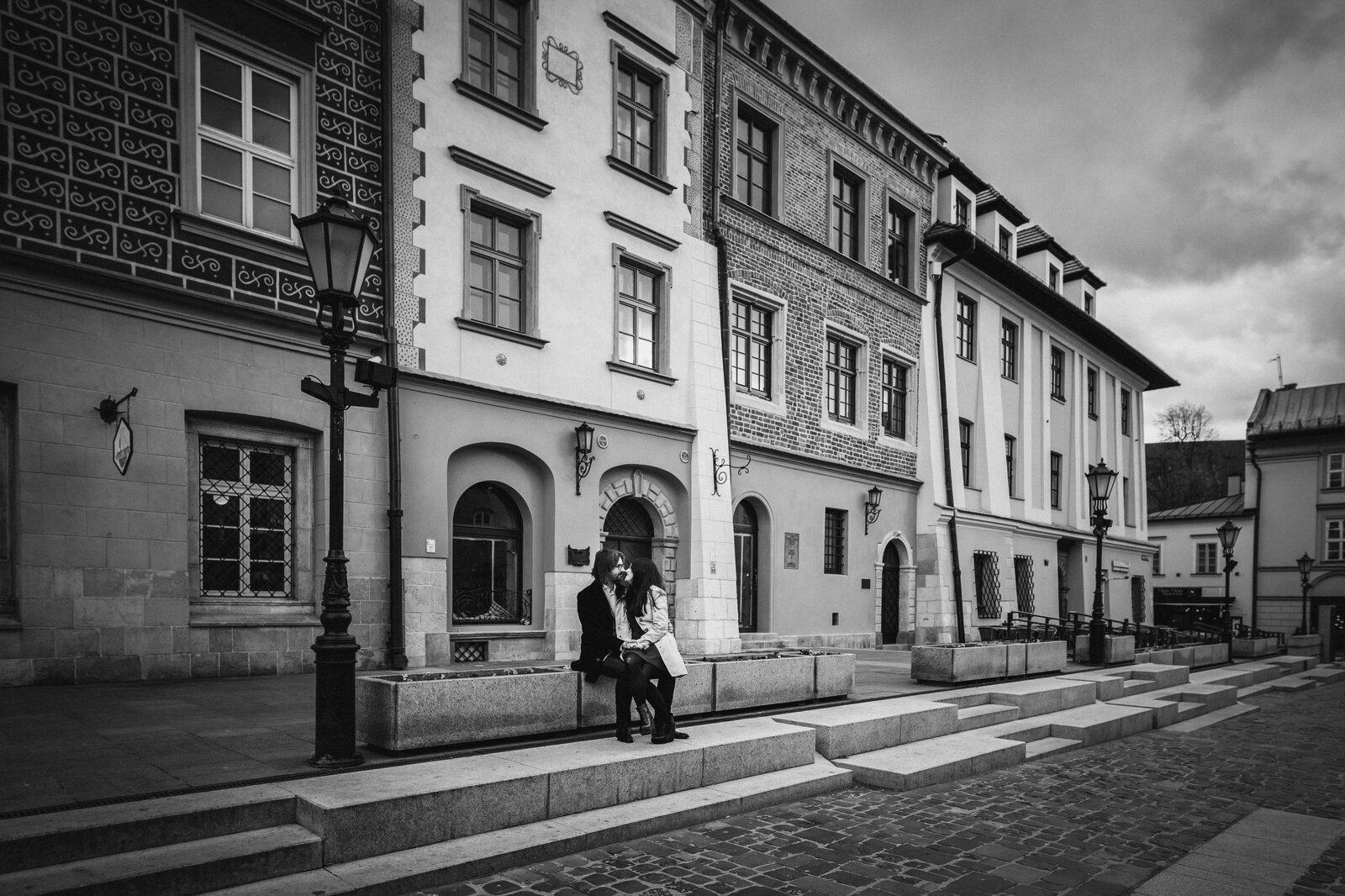 sesja narzeczeńska w krakowie, sesja narzeczenska w krakowie, zimowa sesja narzeczenska krakow, sesja narzeczenska krakow, sesje narzeczenskie krakow, plener zareczynowy krakow, sesja zareczynowa krakow, sesja narzeczenska w miescie, plener narzeczenski w miescie,sesje narzeczenskie slask, zdjecia narzeczenskie slask, sesja narzeczenska katowice, sesja zareczynowa slask, fotografia slubna krakow, zdjecia slubne krakow, www.magiaobrazu.com, fotografia slubna slask, fotograf slubny krakow, fotografia slubna slask, romantyczna sesja narzeczenska, engagement session, prewedding photosession,