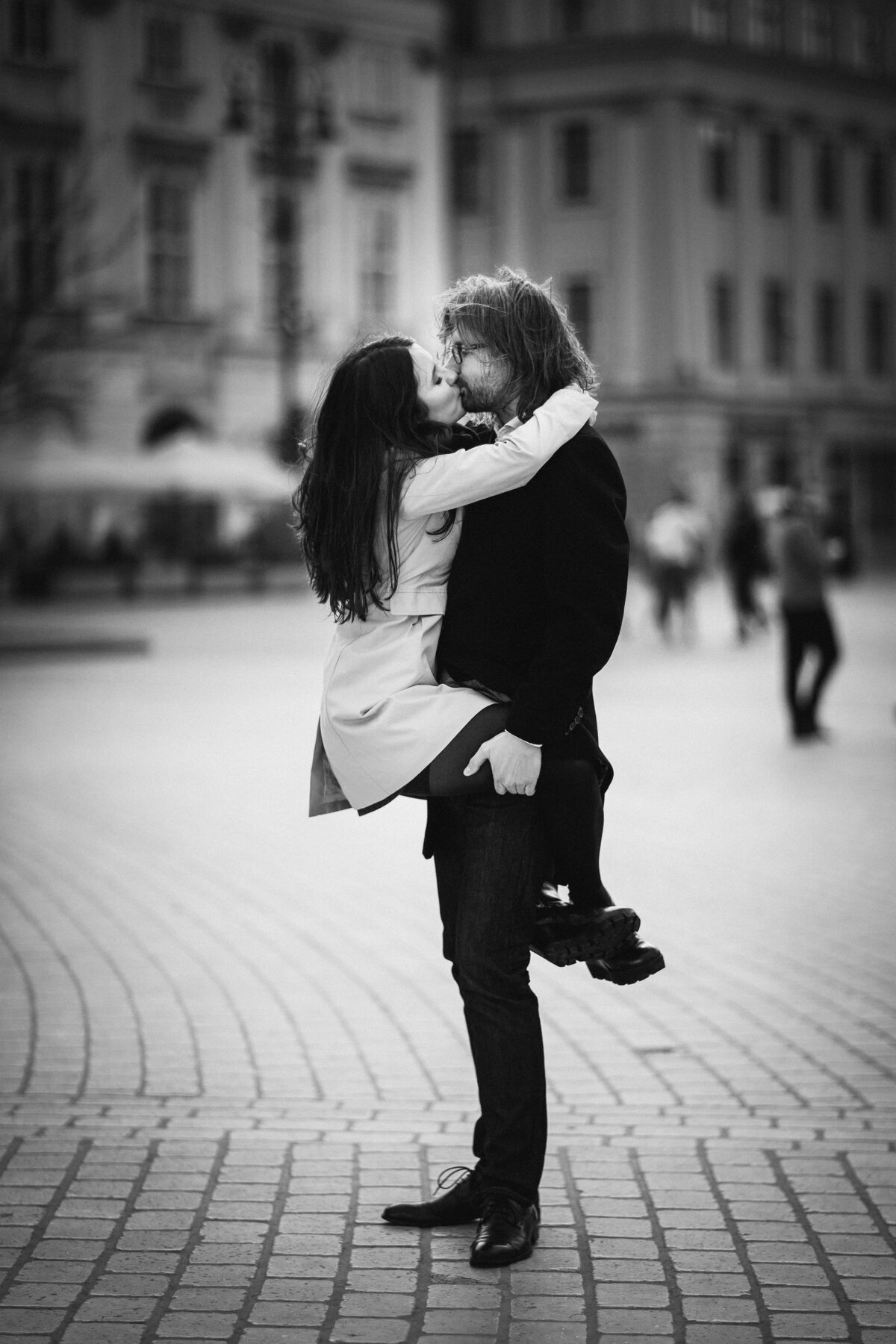 sesja narzeczeńska w krakowie, sesja narzeczenska w krakowie, zimowa sesja narzeczenska krakow, sesja narzeczenska krakow, sesje narzeczenskie krakow, plener zareczynowy krakow, sesja zareczynowa krakow, sesja narzeczenska w miescie, plener narzeczenski w miescie,sesje narzeczenskie slask, zdjecia narzeczenskie slask, sesja narzeczenska katowice, sesja zareczynowa slask, fotografia slubna krakow, zdjecia slubne krakow, www.magiaobrazu.com, fotografia slubna slask, fotograf slubny krakow, fotografia slubna slask, romantyczna sesja narzeczenska, engagement session, prewedding photosession,