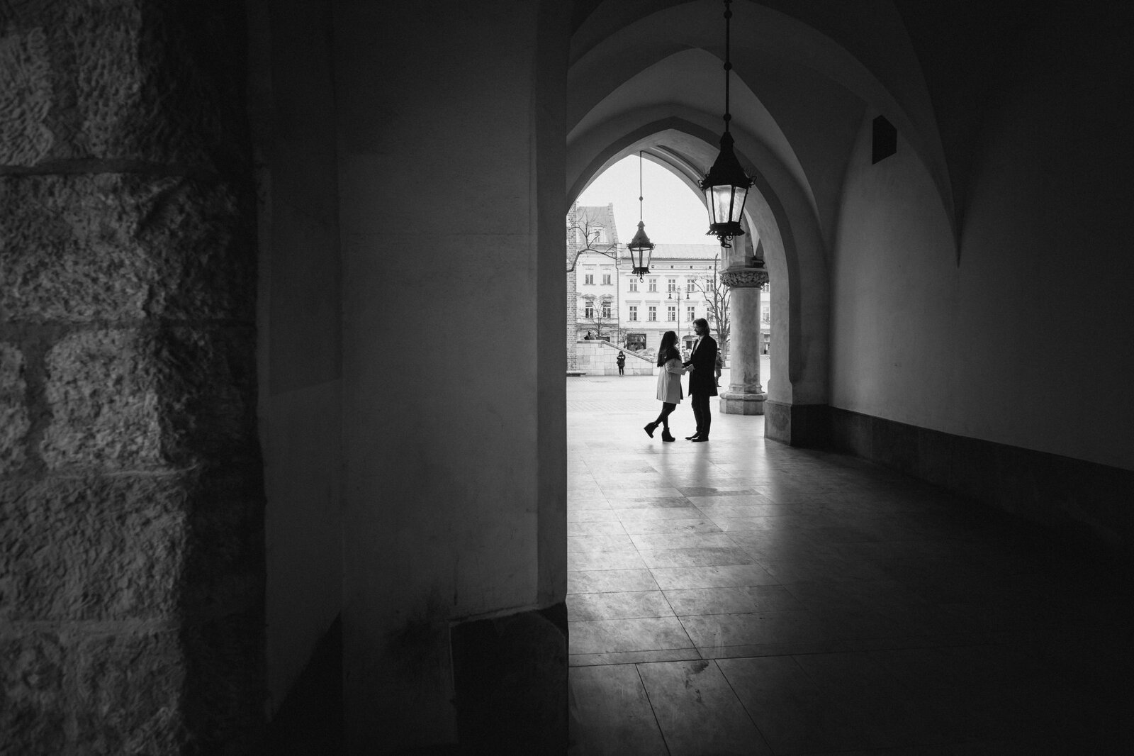 sesja narzeczeńska w krakowie, sesja narzeczenska w krakowie, zimowa sesja narzeczenska krakow, sesja narzeczenska krakow, sesje narzeczenskie krakow, plener zareczynowy krakow, sesja zareczynowa krakow, sesja narzeczenska w miescie, plener narzeczenski w miescie,sesje narzeczenskie slask, zdjecia narzeczenskie slask, sesja narzeczenska katowice, sesja zareczynowa slask, fotografia slubna krakow, zdjecia slubne krakow, www.magiaobrazu.com, fotografia slubna slask, fotograf slubny krakow, fotografia slubna slask, romantyczna sesja narzeczenska, engagement session, prewedding photosession,