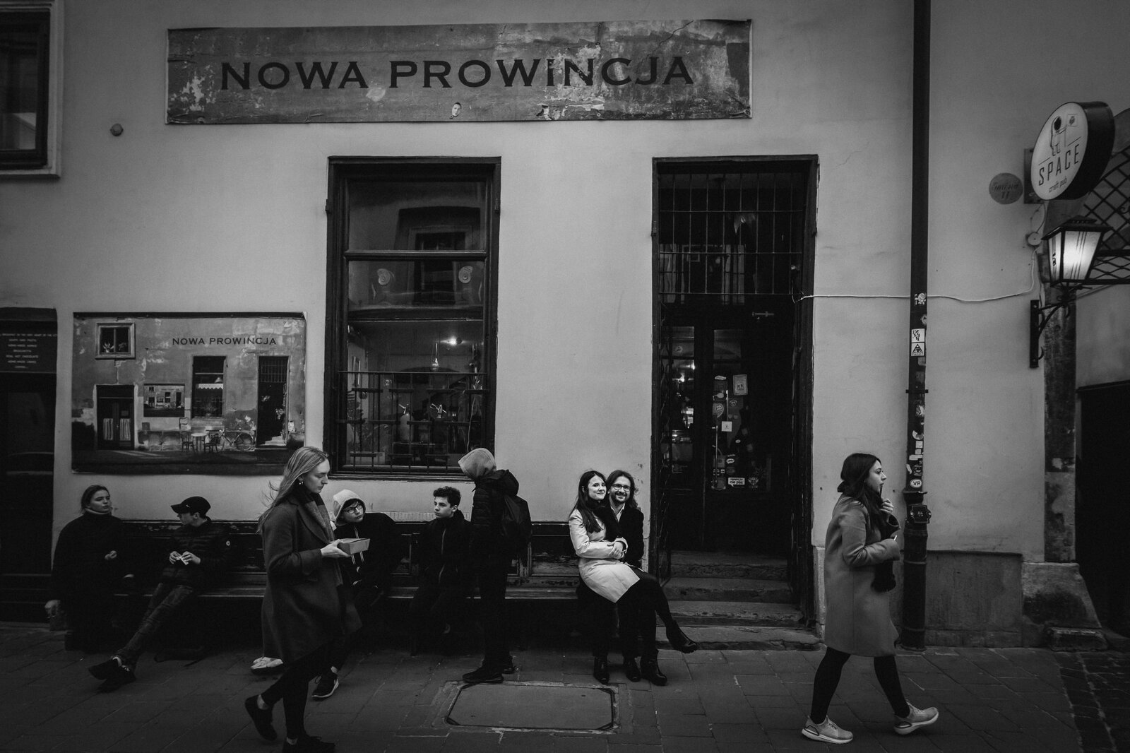 sesja narzeczeńska w krakowie, sesja narzeczenska w krakowie, zimowa sesja narzeczenska krakow, sesja narzeczenska krakow, sesje narzeczenskie krakow, plener zareczynowy krakow, sesja zareczynowa krakow, sesja narzeczenska w miescie, plener narzeczenski w miescie,sesje narzeczenskie slask, zdjecia narzeczenskie slask, sesja narzeczenska katowice, sesja zareczynowa slask, fotografia slubna krakow, zdjecia slubne krakow, www.magiaobrazu.com, fotografia slubna slask, fotograf slubny krakow, fotografia slubna slask, romantyczna sesja narzeczenska, engagement session, prewedding photosession,