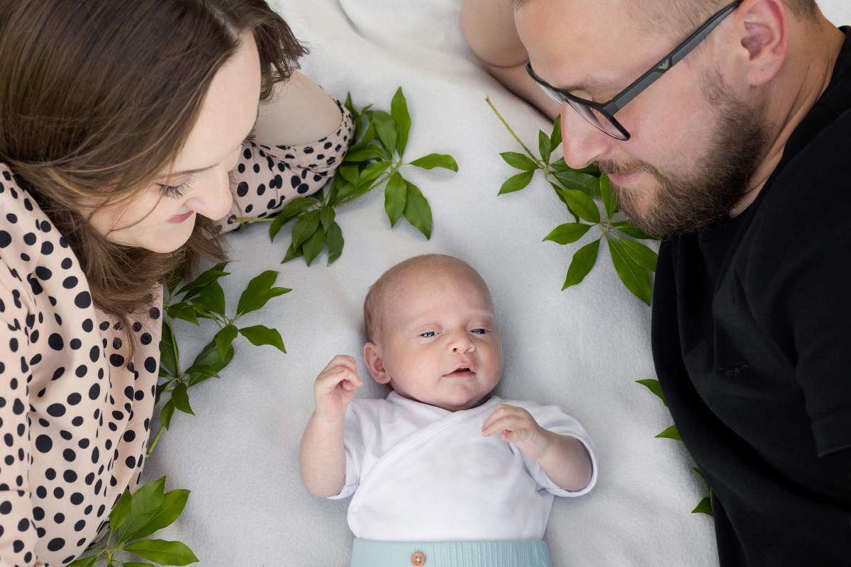 Sesja noworodkowa w plenerze Pszczyna, naturalne sesje noworodkowe w plenerze pszczyna, lifestylowa sesja rodzinna pszczyna, lifestylowe sesje rodzinne pszczyna, sesja noworodkowa pszczyna, sesje noworodkowe pszczyna, sesje dzieciece pszczyna, zdjecia dzieciece pszczyna, fotografia noworodkowa pszczyna, sesja rodzinna bielsko, fotografia rodzinna slask, zdjecia portretowe pszczyna, sesja portretowa bielsko, fotografia dziecieca bielsko, zdjecia dzieci bielsko, fotografia rodzinna bielsko-biala, fotografia rodzinna slask, zdjecia ludzi slask, zdjecia dla rodzin, fotograf rodzinny slask, fotograf czechowice, fotografia bielsko