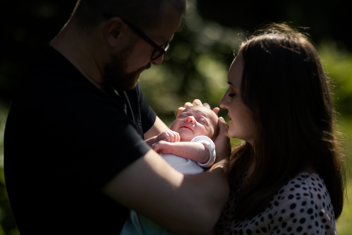 Sesja noworodkowa w plenerze Pszczyna, naturalne sesje noworodkowe w plenerze pszczyna, lifestylowa sesja rodzinna pszczyna, lifestylowe sesje rodzinne pszczyna, sesja noworodkowa pszczyna, sesje noworodkowe pszczyna, sesje dzieciece pszczyna, zdjecia dzieciece pszczyna, fotografia noworodkowa pszczyna, sesja rodzinna bielsko, fotografia rodzinna slask, zdjecia portretowe pszczyna, sesja portretowa bielsko, fotografia dziecieca bielsko, zdjecia dzieci bielsko, fotografia rodzinna bielsko-biala, fotografia rodzinna slask, zdjecia ludzi slask, zdjecia dla rodzin, fotograf rodzinny slask, fotograf czechowice, fotografia bielsko