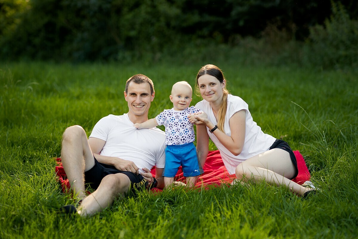 Sesja rodzinna w naturze, lifestylowa sesja rodzinna pszczyna, lifestylowe sesje rodzinne pszczyna, sesje dzieciece pszczyna, zdjecia dzieciece pszczyna, sesja rodzinna bielsko, fotografia rodzinna slask, rodzina w plenerze slask, fotografia dziecieca bielsko, zdjecia dzieci bielsko, fotografia rodzinna bielsko-biala, fotografia rodzinna slask, fotograf rodzinny slask, fotograf czechowice, fotografia bielsko