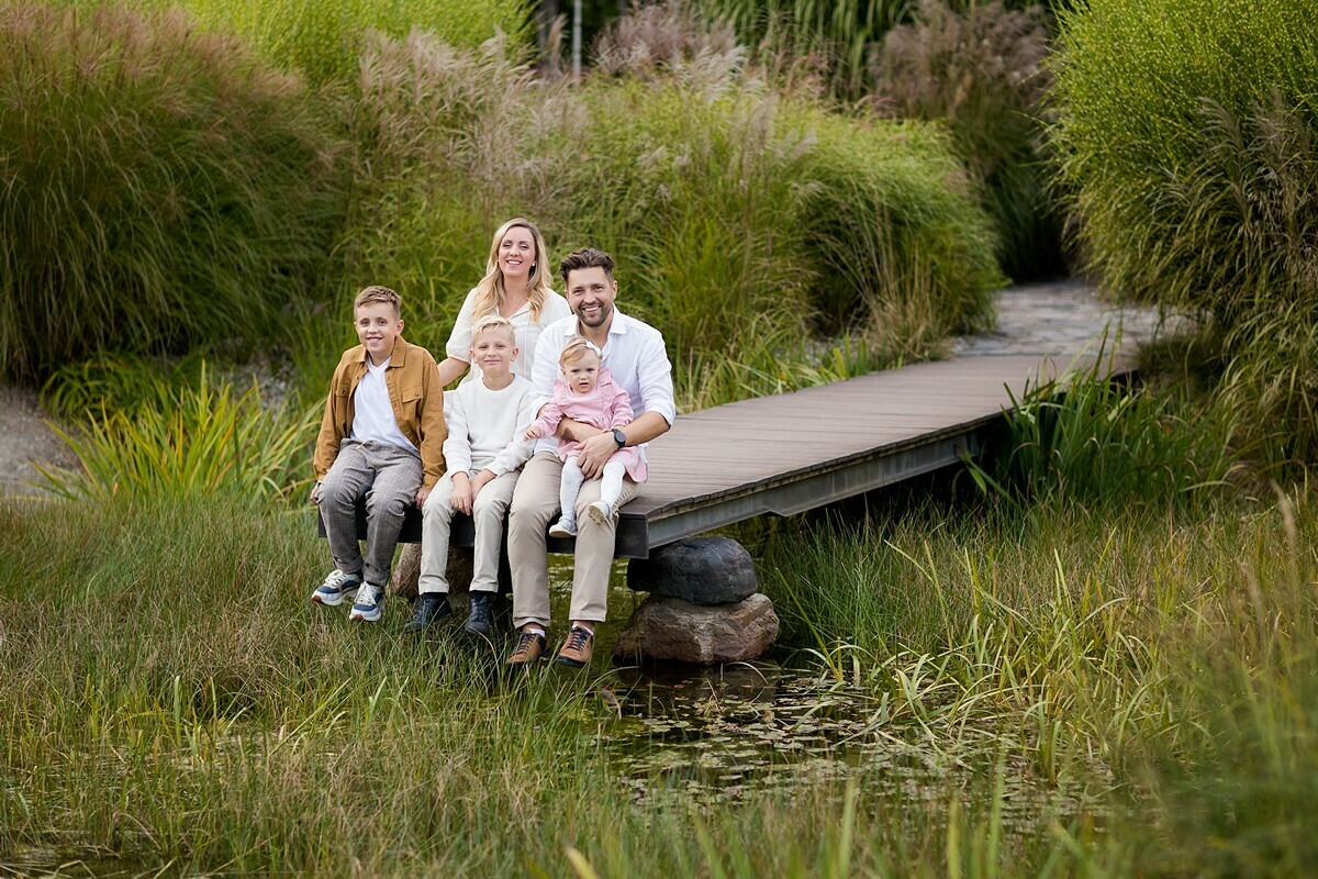 sesja rodzinna w ogrodach kapias, sesje rodzinne w naturze, sesja w ogrodach kapias, sesje w ogrodach kapias, lifestylowa sesja rodzinna pszczyna, sesja rodzinna z psem, sesje rodzinne z psem, zdjecia rodzinne z psem, lifestylowe sesje rodzinne pszczyna, sesje dzieciece pszczyna, zdjecia dzieciece pszczyna, sesja rodzinna bielsko, fotografia rodzinna slask, rodzina w plenerze slask, fotografia dziecieca bielsko, fotografia rodzinna slask, fotograf rodzinny slask, fotograf czechowice, fotografia bielsko