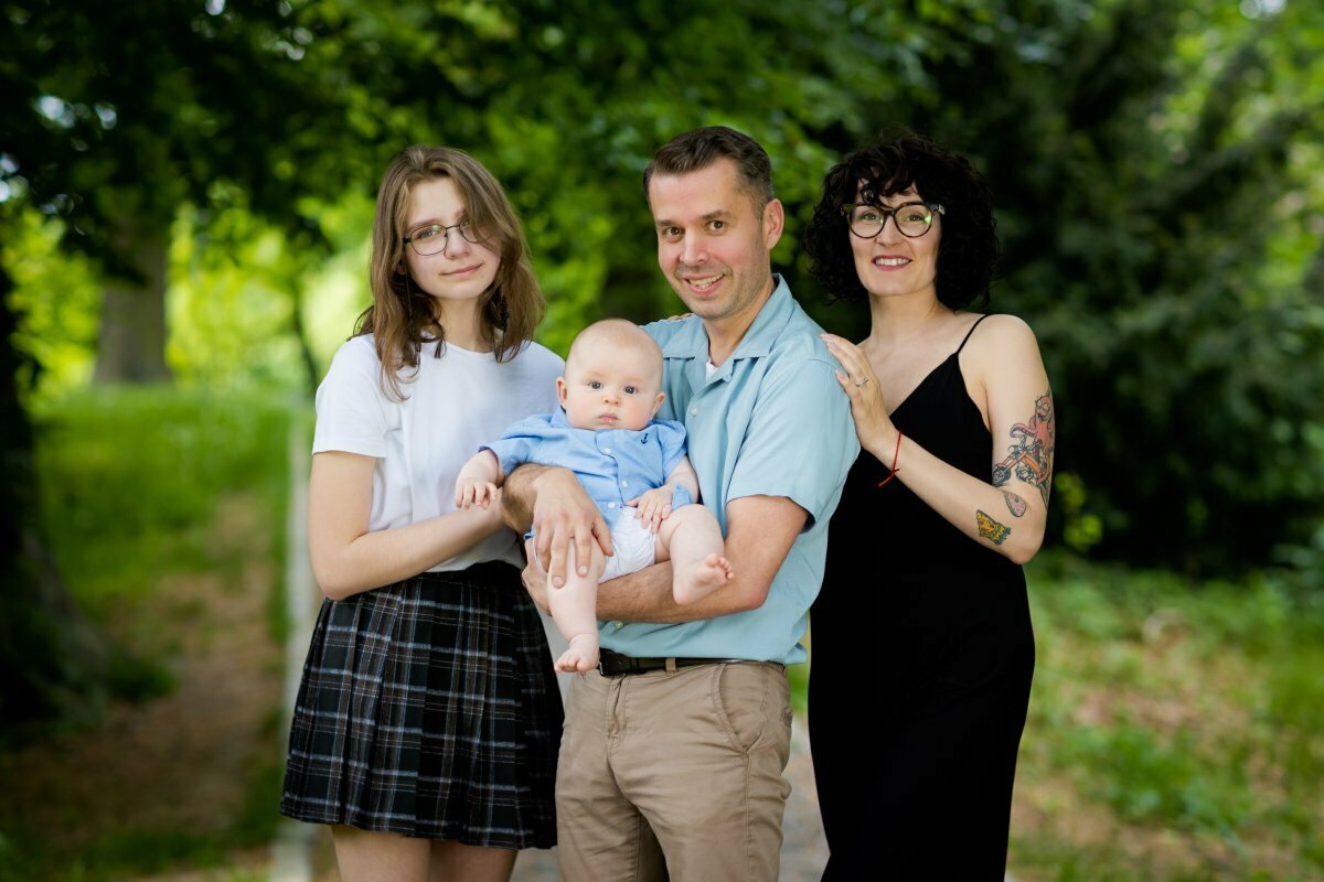 Sesja rodzinna z nastolatką i maluszkiem, lifestylowa sesja rodzinna pszczyna, sesja rodzinna z psem, sesje rodzinne z psem, zdjecia rodzinne z psem, lifestylowe sesje rodzinne pszczyna, sesje dzieciece pszczyna, zdjecia dzieciece pszczyna, sesja rodzinna bielsko, fotografia rodzinna slask, rodzina w plenerze slask, fotografia dziecieca bielsko, zdjecia dzieci bielsko, fotografia rodzinna bielsko-biala,