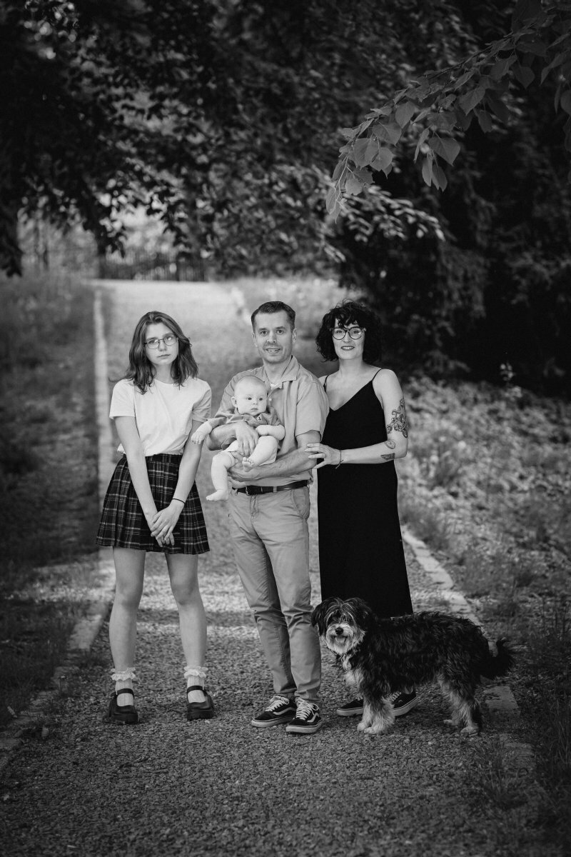 Sesja rodzinna z nastolatką i maluszkiem, lifestylowa sesja rodzinna pszczyna, sesja rodzinna z psem, sesje rodzinne z psem, zdjecia rodzinne z psem, lifestylowe sesje rodzinne pszczyna, sesje dzieciece pszczyna, zdjecia dzieciece pszczyna, sesja rodzinna bielsko, fotografia rodzinna slask, rodzina w plenerze slask, fotografia dziecieca bielsko, zdjecia dzieci bielsko, fotografia rodzinna bielsko-biala,
