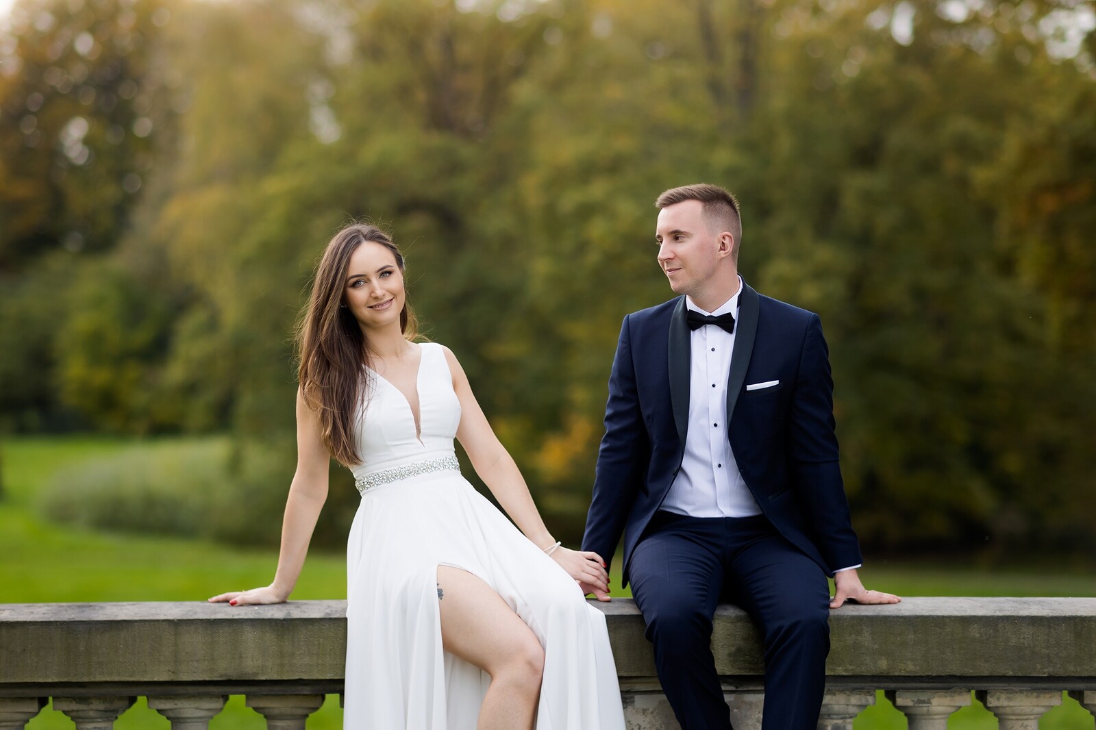 Sesja ślubna Martyny i Rafała w pięknym parku w Pszczynie, plener ślubny Pszczyna