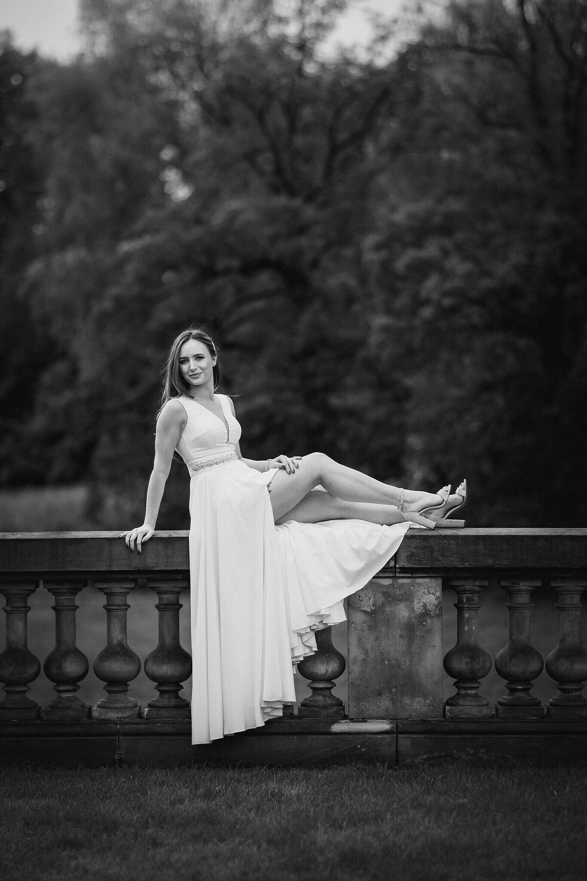 Sesja ślubna Martyny i Rafała w pięknym parku w Pszczynie, plener ślubny Pszczyna