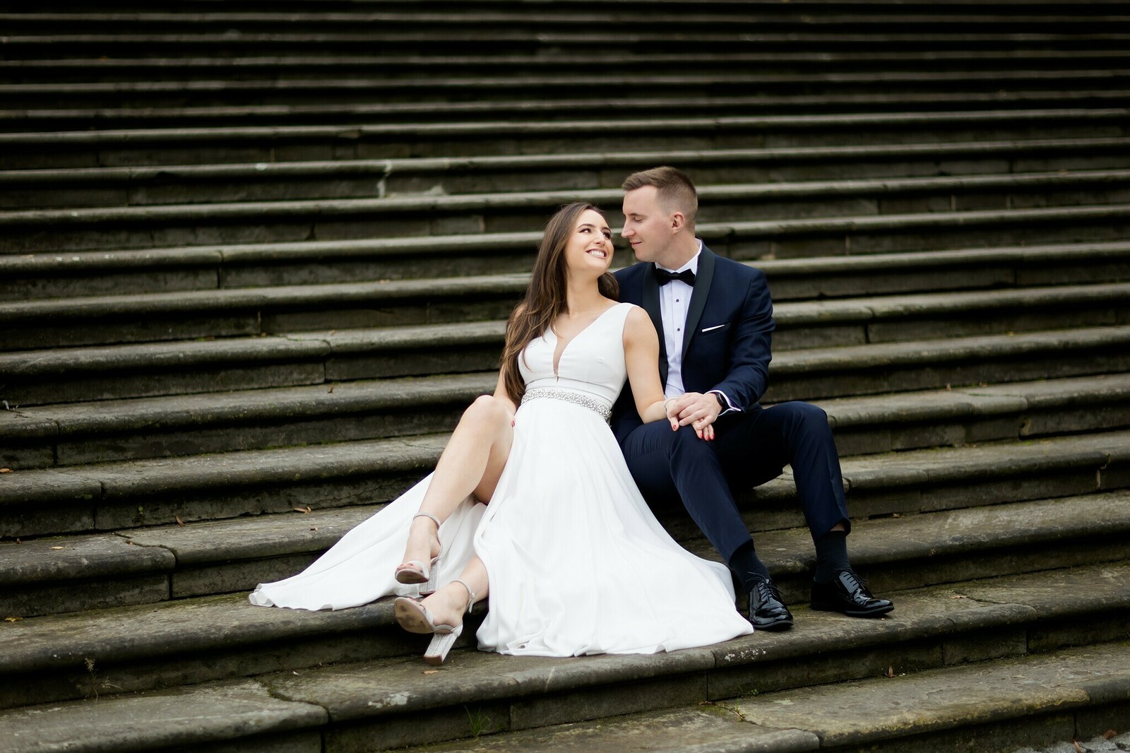 Sesja ślubna Martyny i Rafała w pięknym parku w Pszczynie, plener ślubny Pszczyna