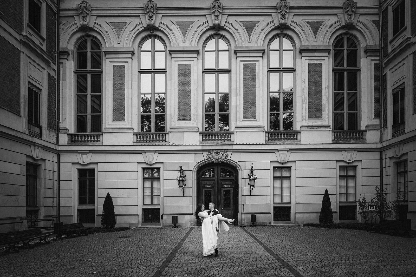 Sesja ślubna Martyny i Rafała w pięknym parku w Pszczynie, plener ślubny Pszczyna