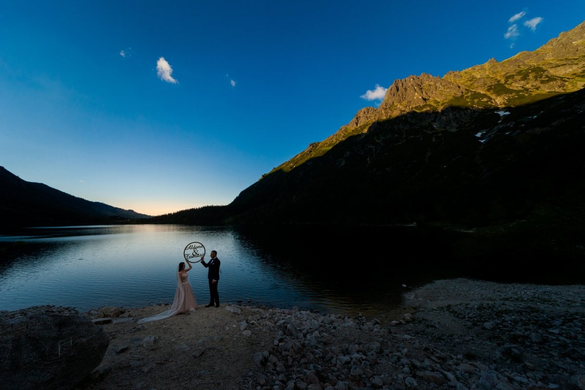 plener slubny w Tatrach, sesja slubna Tatry, fotografia slubna slask, fotograf slubny slask, sesja slubna tatry, plener slubny tatry, fotografia slubna slask, zdjecia slubne krakow, zdjecia slubne zakopane, sesja slubna nad morskim okiem, plener slubny nad morskim okiem, zachod slonca nad morskim okiem, fotografia slubna krakow, zdjecia slubne slask, fotografia slubna bielsko, zdjecia slubne bielsko, fotografia slubna zywiec, zdjecia slubne zywiec, piekna sesja slubna, najladniejsze sesje slubne, fotograf slubny Krakow, fotografowie slubni, dwoch fotografow na slub,