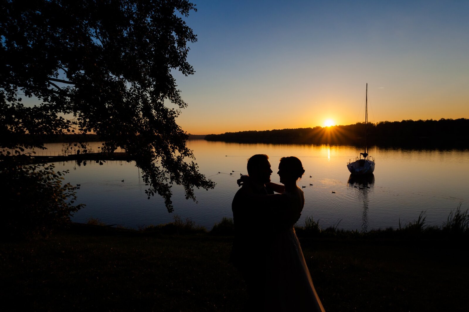 sesja ślubna w tychach, sesja slubna w tychach, jesienny plener slubny, jesienna sesja slubna, plener slubny slask, sesja slubna cieszyn, plener slubny cieszyn, sesja slubna paprocany, plener slubny paprocany, zdjecia slubne bielsko, fotografia slubna bielsko, jesienny plener slubny, jesienna sesja slubna, fotografia slubna zywiec, zdjecia slubne zywiec, fotografia slubna slask, fotografia slubna katowice, zdjecia slubne katowice, fotograf slubny katowice, zdjecia slubne bielsko, fotograf slubny bielsko, zdjecia slubne slask, dwoch fotografow na slub, fotografia slubna krakow, zdjecia slubne zywiec, fotografia slubna zywiec