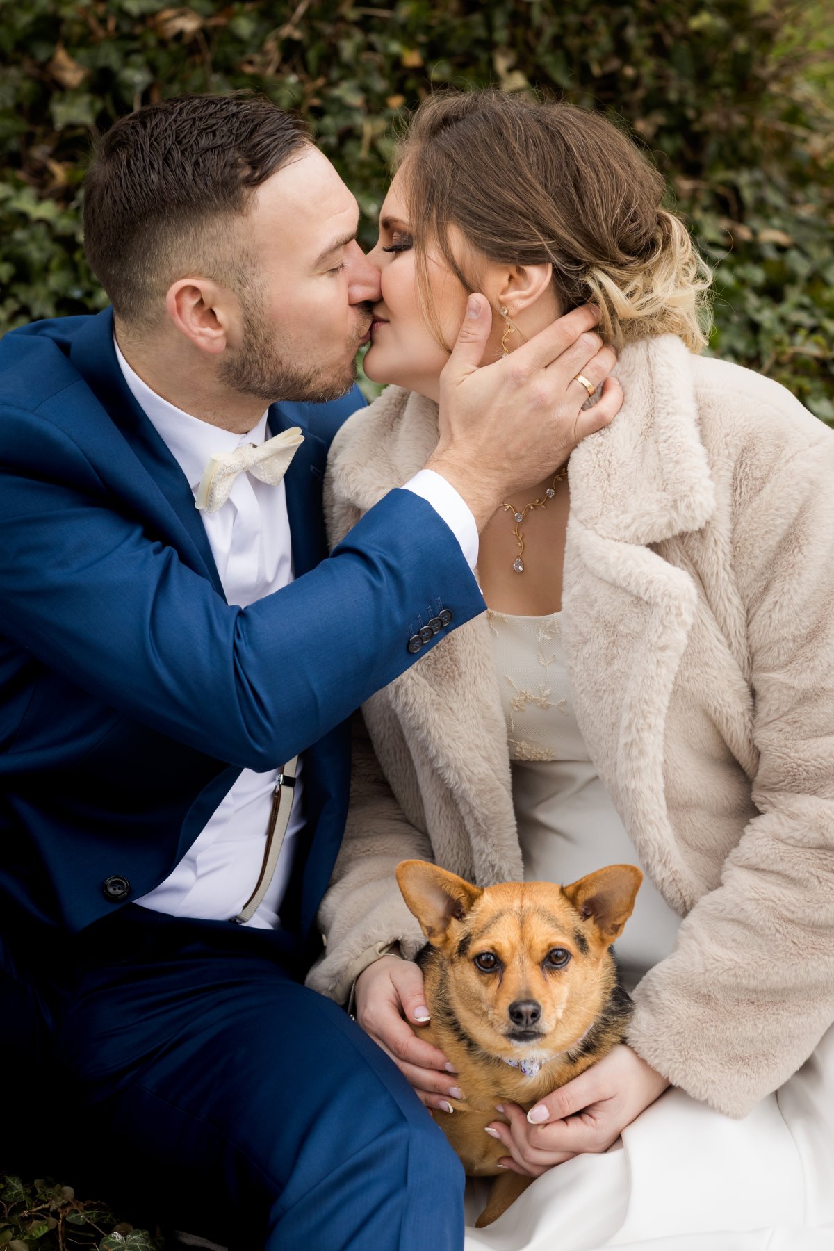 sesja slubna w palacu w krowiarkach, plener w palacu w krowiarkach, sesja krowiarki, plener krowiarki, zdjecia slubne bielsko, fotografia slubna bielsko, sesja slubna w starym palacu, plener slubny w opuszczonym palacu, www.magiaobrazu.com, fotografia slubna Krakow, fotografia slubna slask, zdjecia slubne krakow, fotograf slubny slask, dwoch fotografow na slub, fotograf czechowice, zdjecia slubne bielsko, fotografia slubna bielsko,