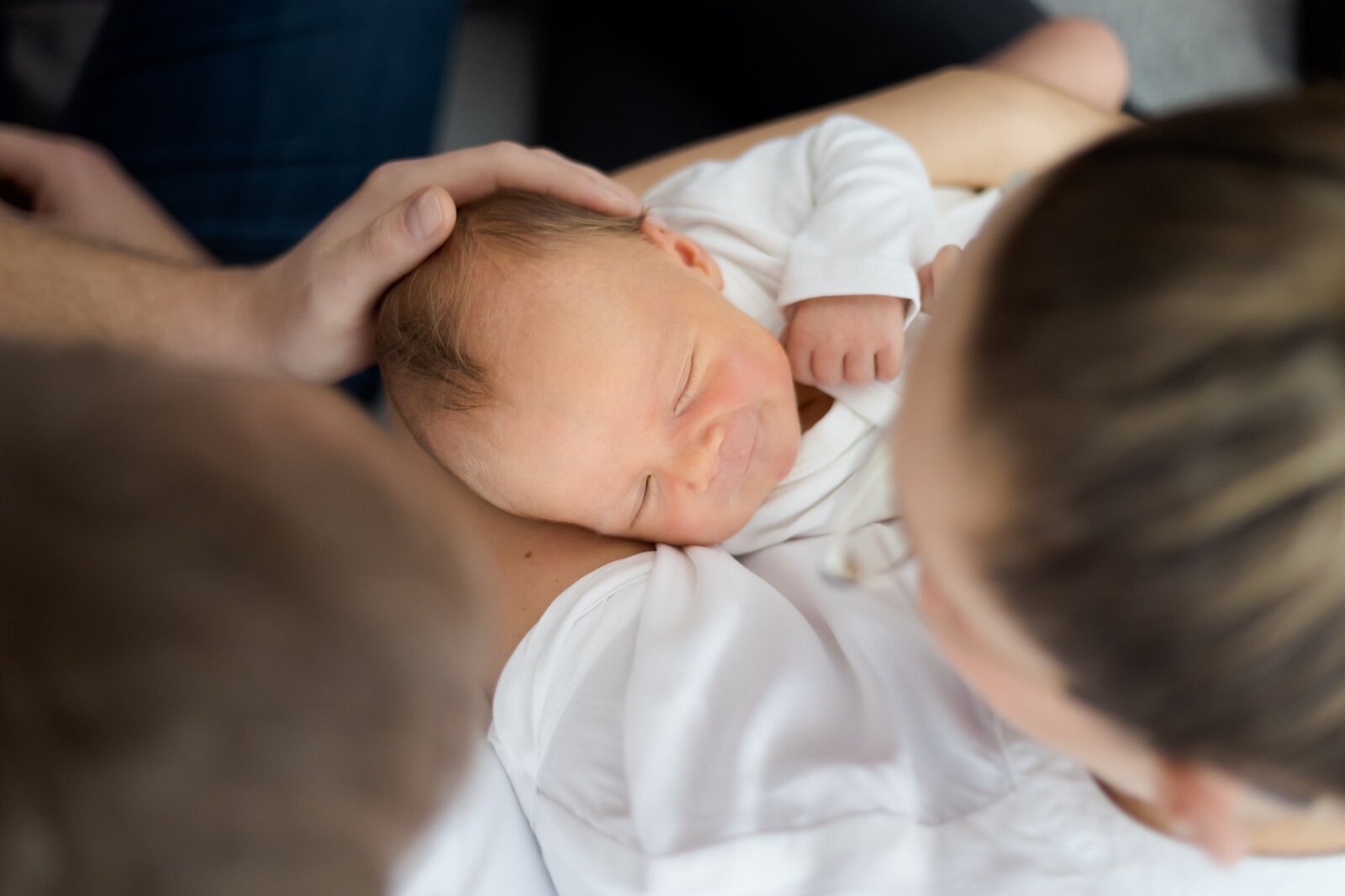 sesja noworodkowa w domu, sesja noworodkowa bielsko, fotografia dziecieca bielsko, zdjecia dzieci bielsko, fotografia rodzinna bielsko-biala, lifestylowa sesja rodzinna pszczyna, lifestylowe sesje rodzinne pszczyna, sesje dzieciece pszczyna, zdjecia dzieciece pszczyna, fotografia noworodkowa pszczyna, sesja rodzinna bielsko, fotografia rodzinna slask, fotograf czechowice, www.magiaobrazu.com