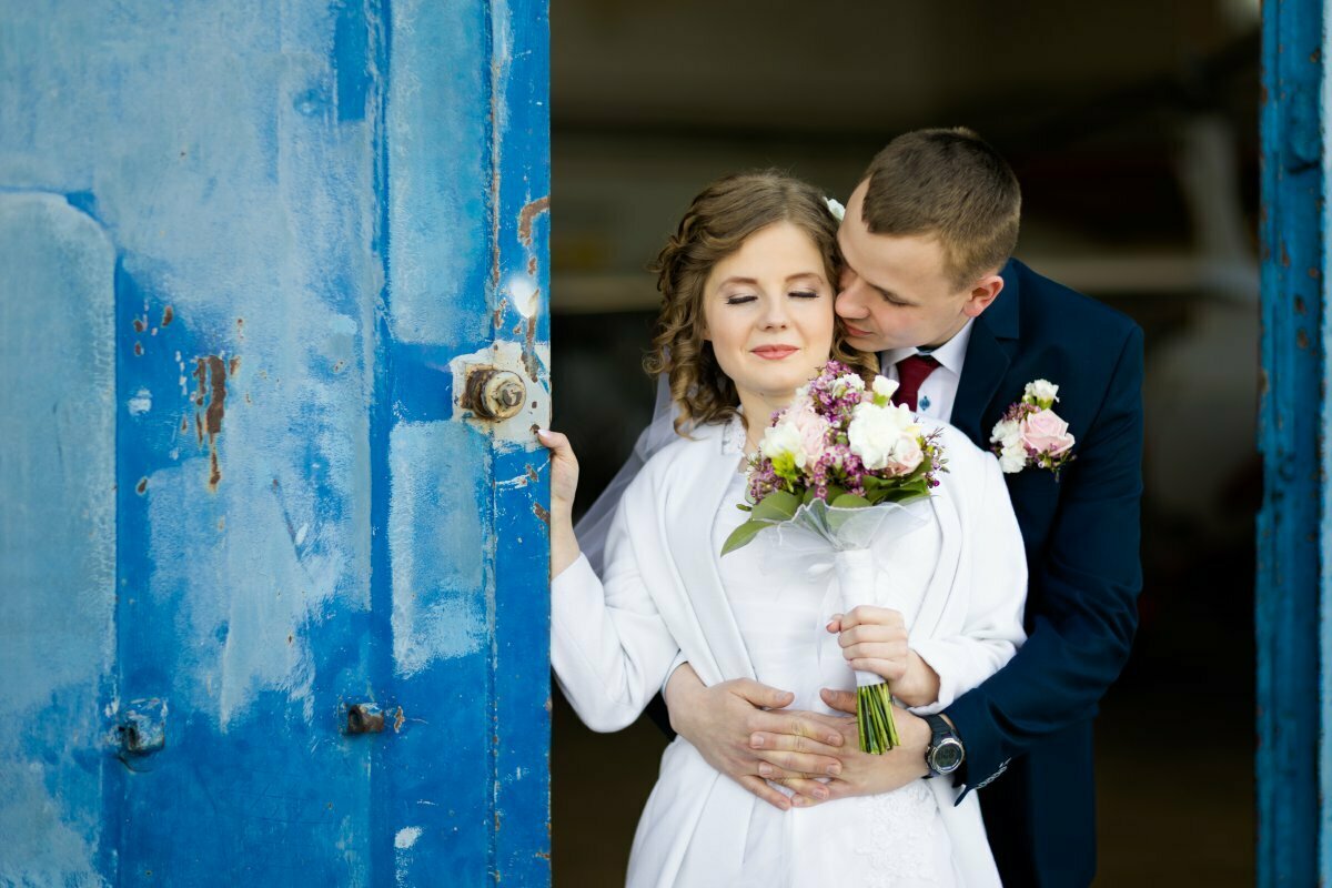 sesja ślubna na lotnisku, slub w halcnowie, slub sanktuarium halcnow, lotnisko w aleksandrowicach, sesja slubna na lotnisku, plener slubny na lotnisku, sesja lotnisko bielsko, fotograf slubny slask, zdjecia slubne slask, fotograf na slub slask, zdjecia slubne bielsko, fotografia slubna bielsko, fotografia slubna slask, fotografia slubna katowice, zdjecia slubne katowice, fotograf slubny katowice, fotografia slubna krakow, fotograf na slub krakow, zdjecia slubne krakow