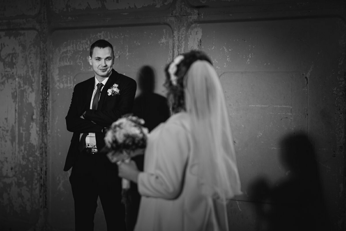 sesja ślubna na lotnisku, lotnisko w aleksandrowicach, sesja slubna na lotnisku, plener slubny na lotnisku, sesja lotnisko bielsko, fotograf slubny slask, zdjecia slubne slask, fotograf na slub slask, zdjecia slubne bielsko, fotografia slubna bielsko, fotografia slubna slask, fotografia slubna katowice, zdjecia slubne katowice, fotograf slubny katowice, fotografia slubna krakow, fotograf na slub krakow, zdjecia slubne krakow