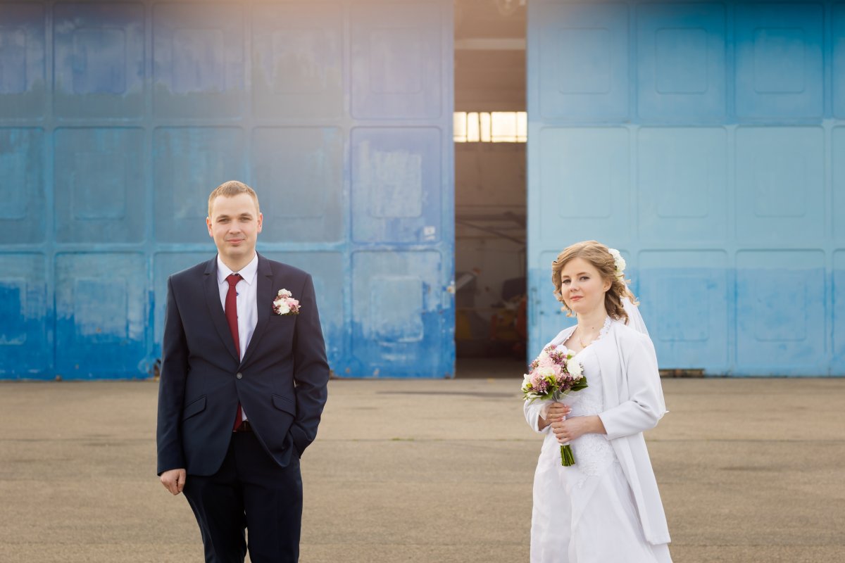 sesja ślubna na lotnisku, lotnisko w aleksandrowicach, sesja slubna na lotnisku, plener slubny na lotnisku, sesja lotnisko bielsko, fotograf slubny slask, zdjecia slubne slask, fotograf na slub slask, zdjecia slubne bielsko, fotografia slubna bielsko, fotografia slubna slask, fotografia slubna katowice, zdjecia slubne katowice, fotograf slubny katowice, fotografia slubna krakow, fotograf na slub krakow, zdjecia slubne krakow