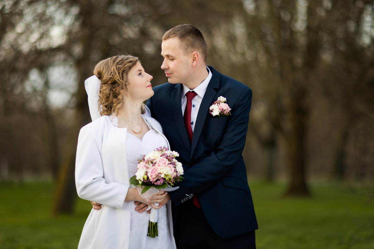 sesja ślubna na lotnisku, lotnisko w aleksandrowicach, sesja slubna na lotnisku, plener slubny na lotnisku, sesja lotnisko bielsko, fotograf slubny slask, zdjecia slubne slask, fotograf na slub slask, zdjecia slubne bielsko, fotografia slubna bielsko, fotografia slubna slask, fotografia slubna katowice, zdjecia slubne katowice, fotograf slubny katowice, fotografia slubna krakow, fotograf na slub krakow, zdjecia slubne krakow