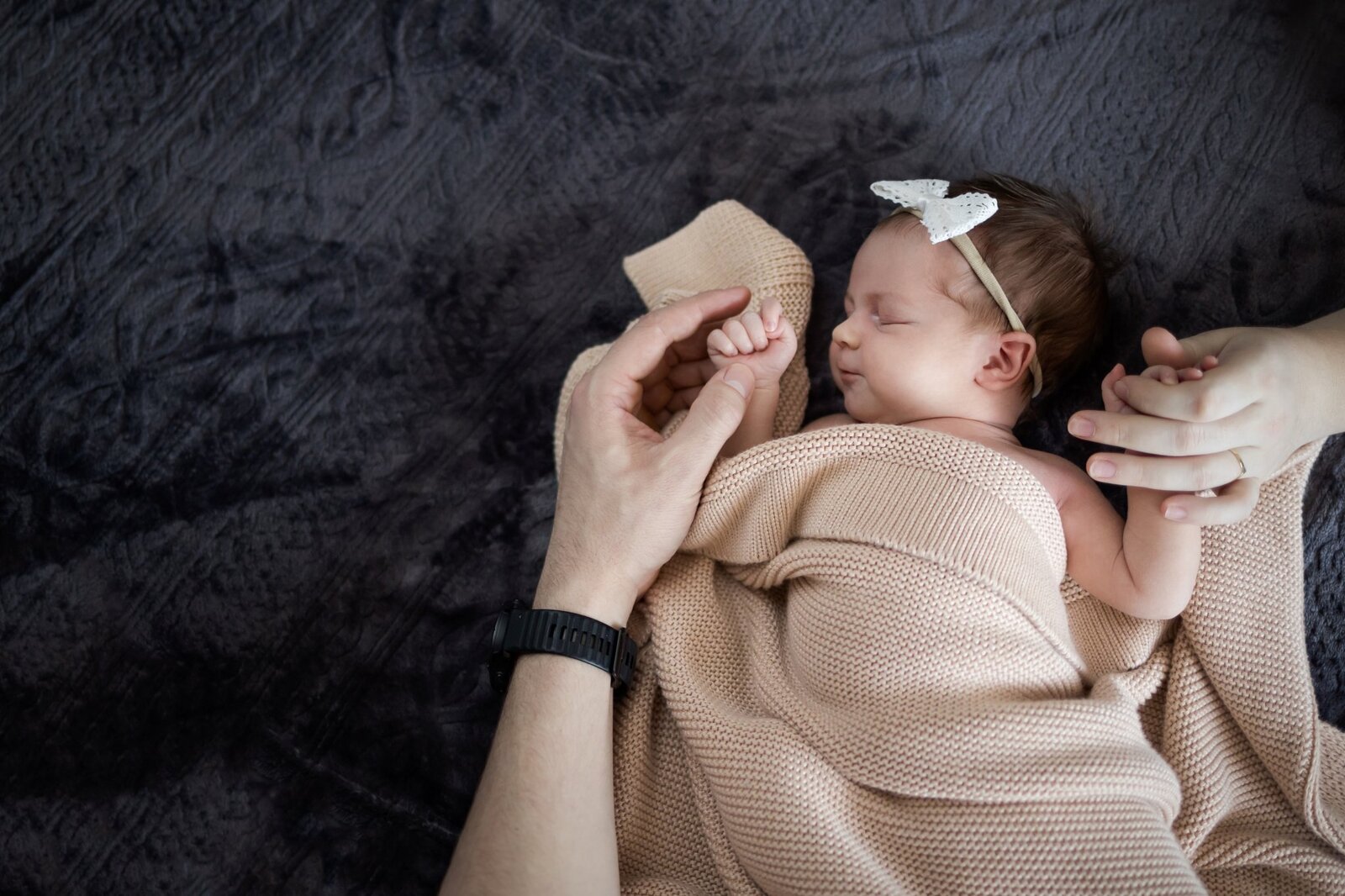 naturalne sesje noworodkowe w domu pszczyna, lifestylowa sesja rodzinna pszczyna, lifestylowe sesje rodzinne pszczyna, sesja noworodkowa pszczyna, sesje noworodkowe pszczyna, sesje dzieciece pszczyna, zdjecia dzieciece pszczyna, fotografia noworodkowa pszczyna, sesja rodzinna bielsko, fotografia rodzinna slask, zdjecia portretowe pszczyna, sesja portretowa bielsko, fotografia dziecieca bielsko, zdjecia dzieci bielsko, fotografia rodzinna bielsko-biala, fotografia rodzinna slask, zdjecia ludzi slask, zdjecia dla rodzin, fotograf rodzinny slask, fotograf czechowice, fotografia bielsko