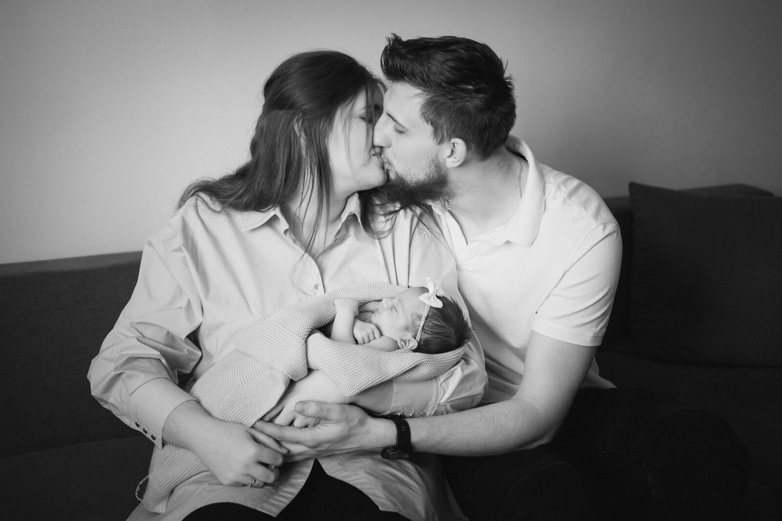 naturalne sesje noworodkowe w domu pszczyna, lifestylowa sesja rodzinna pszczyna, lifestylowe sesje rodzinne pszczyna, sesja noworodkowa pszczyna, sesje noworodkowe pszczyna, sesje dzieciece pszczyna, zdjecia dzieciece pszczyna, fotografia noworodkowa pszczyna, sesja rodzinna bielsko, fotografia rodzinna slask, zdjecia portretowe pszczyna, sesja portretowa bielsko, fotografia dziecieca bielsko, zdjecia dzieci bielsko, fotografia rodzinna bielsko-biala, fotografia rodzinna slask, zdjecia ludzi slask, zdjecia dla rodzin, fotograf rodzinny slask, fotograf czechowice, fotografia bielsko