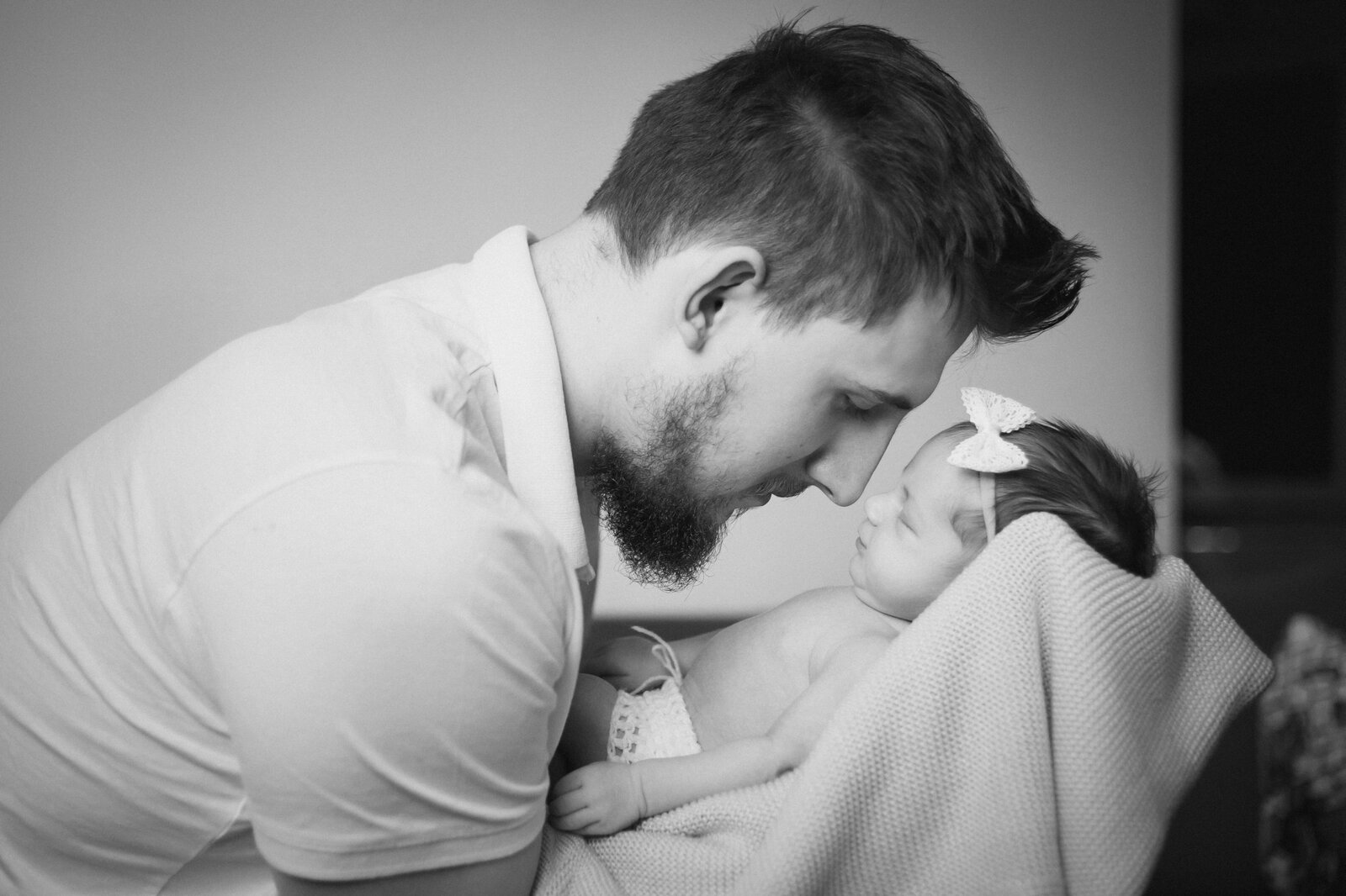 naturalne sesje noworodkowe w domu pszczyna, lifestylowa sesja rodzinna pszczyna, lifestylowe sesje rodzinne pszczyna, sesja noworodkowa pszczyna, sesje noworodkowe pszczyna, sesje dzieciece pszczyna, zdjecia dzieciece pszczyna, fotografia noworodkowa pszczyna, sesja rodzinna bielsko, fotografia rodzinna slask, zdjecia portretowe pszczyna, sesja portretowa bielsko, fotografia dziecieca bielsko, zdjecia dzieci bielsko, fotografia rodzinna bielsko-biala, fotografia rodzinna slask, zdjecia ludzi slask, zdjecia dla rodzin, fotograf rodzinny slask, fotograf czechowice, fotografia bielsko