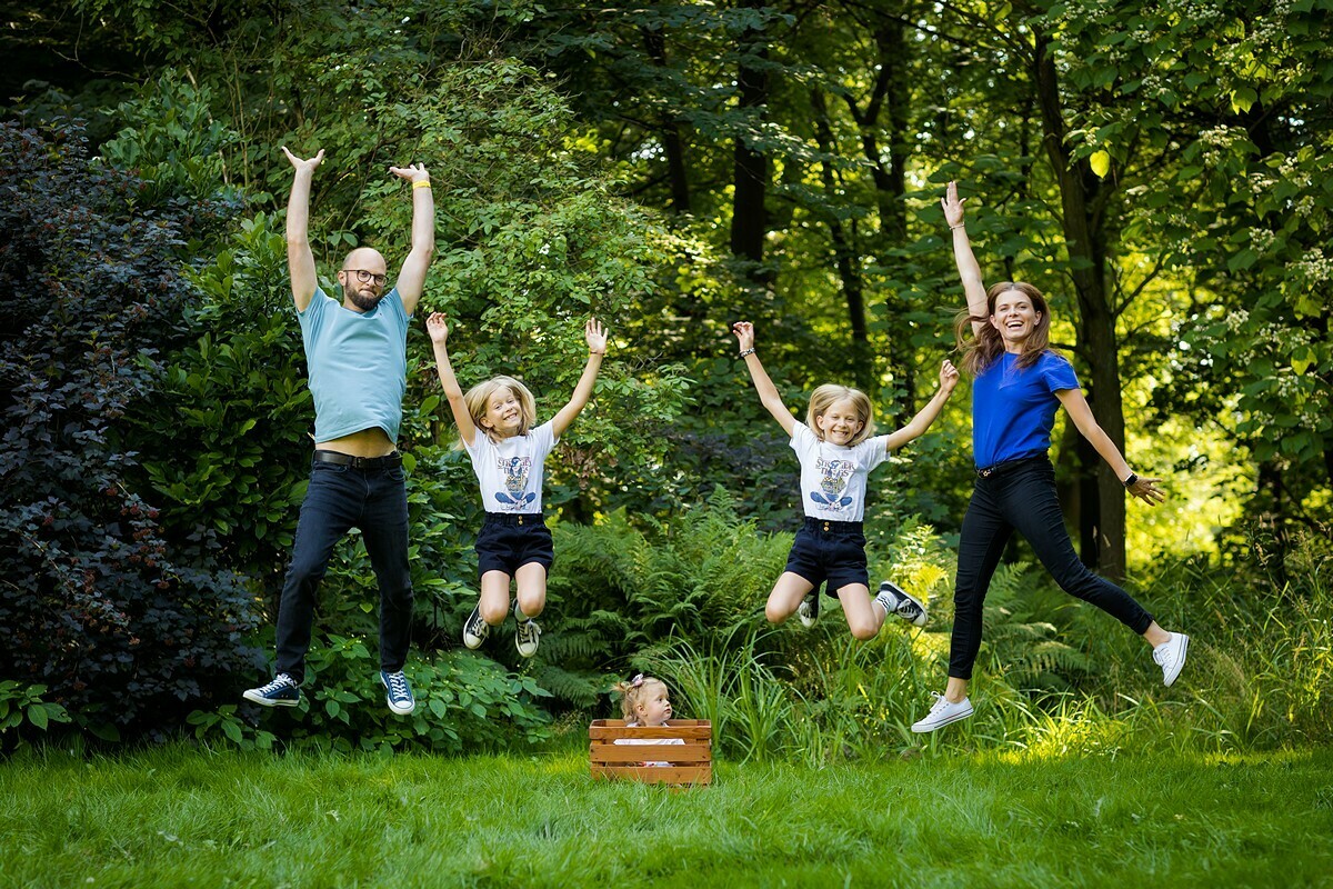 sesje rodzinne w naturze, lifestylowa sesja rodzinna pszczyna, sesja rodzinna z psem, sesje rodzinne z psem, zdjecia rodzinne z psem, lifestylowe sesje rodzinne pszczyna, sesje dzieciece pszczyna, zdjecia dzieciece pszczyna, sesja rodzinna bielsko, fotografia rodzinna slask, rodzina w plenerze slask, fotografia dziecieca bielsko, zdjecia dzieci bielsko, fotografia rodzinna bielsko-biala, fotografia rodzinna slask, fotograf rodzinny slask, fotograf czechowice, fotografia bielsko, zdjecia slask, www.magiaobrazu.com,