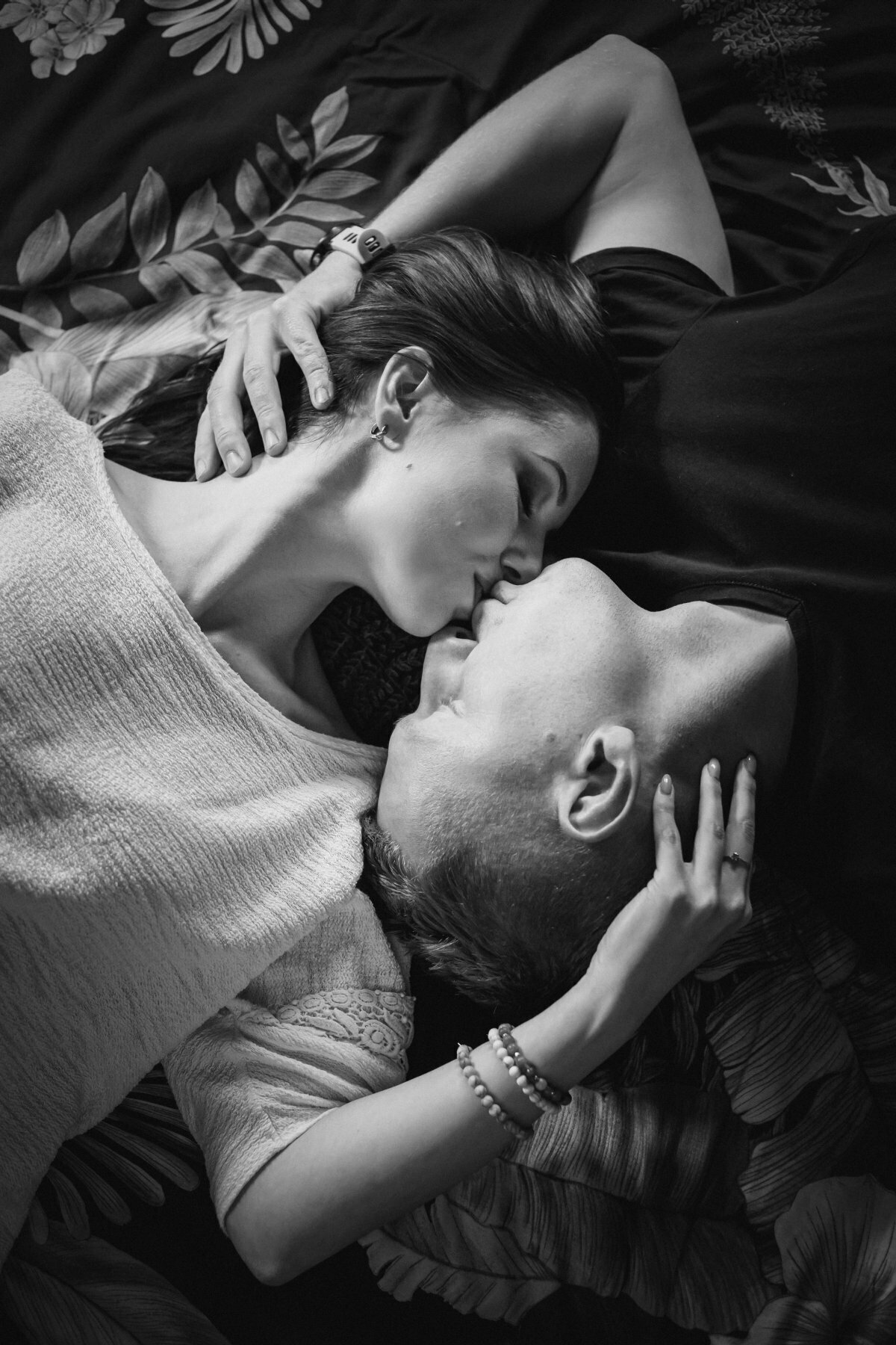 sesje sensualne bielsko, zdjecia sensualne bielsko, sesja intymna pary bielsko, zdjecia intymne pary bielsko, fotografia sensualna bielsko, sesje intymne bielsko, sesja sensualna pszczyna, sesje sensualne pszczyna, zmyslowa sesja pary, sesja walentynkowa bielsko, lozkowa sesja pary bielsko, zdjecia zmyslowe dla par bielsko, fotograf sesje sensualne, www.magiaobrazu.com, romantyczna sesja pary, sensual session, love photoshoot, sensual photoshoot, fotograf sesja intymna, fotograf zmyslowa sesja, fotograf sesja sensualna