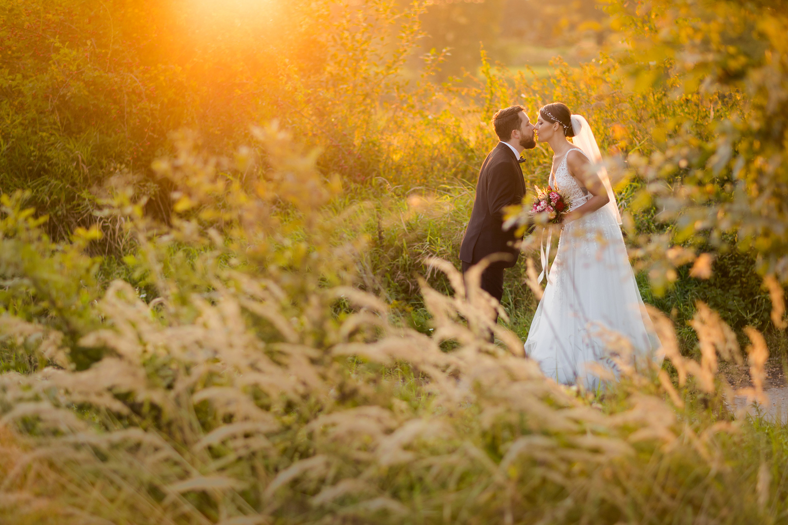romantyczna sesja ślubna śląsk, romantyczna sesja slubna slask, zdjecia slubne zywiec, romantyczny plener slubny, fotograf slubny bielsko, plener slubny w lesie slask, sesja slubna w lesie slask, plener slubny las slask, fotografia slubna slask, zdjecia slubne slask, fotografia slubna katowice, zdjecia slubne katowice, romantyczna sesja slubna slask, zdjecia slubne bielsko, fotografia slubna bielsko, oryginalny plener slubny, oryginalna sesja slubna, www.magiaobrazu.com