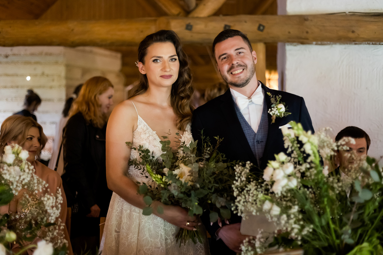 Ślub i wesele w drewnianej chacie - Magda i Paweł pobrali się w Gościńcu Szumnym w Jaworzu