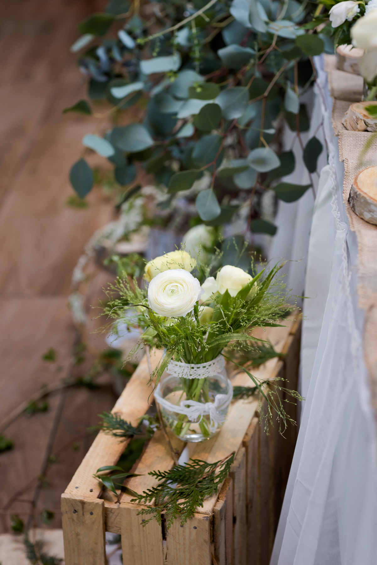 Ślub i wesele w drewnianej chacie - Magda i Paweł pobrali się w Gościńcu Szumnym w Jaworzu