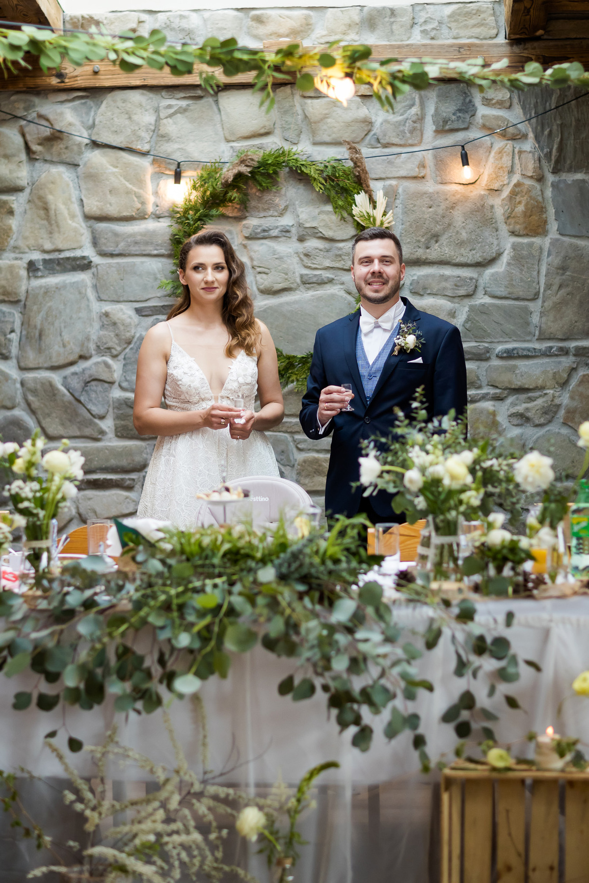 Ślub i wesele w drewnianej chacie - Magda i Paweł pobrali się w Gościńcu Szumnym w Jaworzu