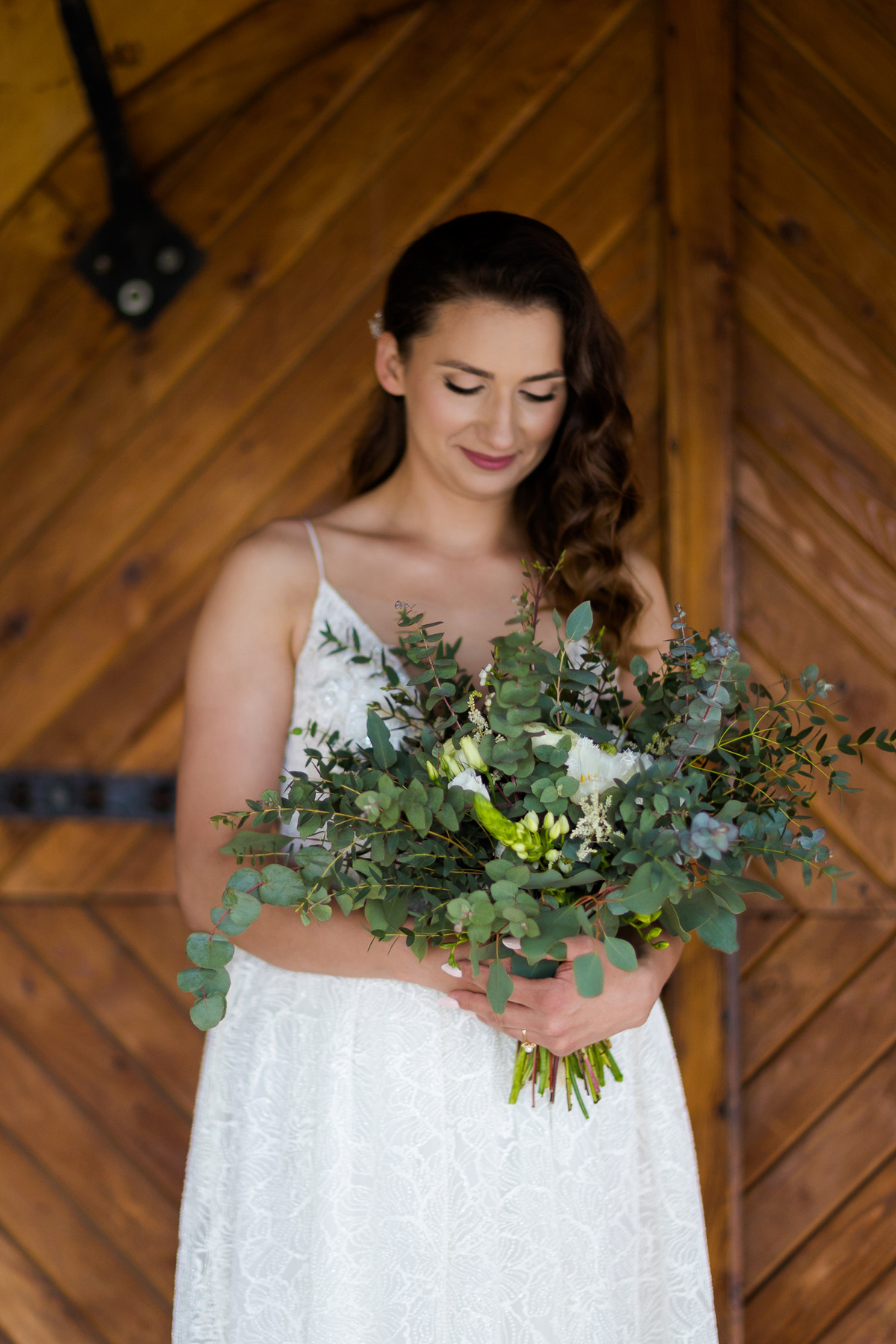 Ślub i wesele w drewnianej chacie - Magda i Paweł pobrali się w Gościńcu Szumnym w Jaworzu