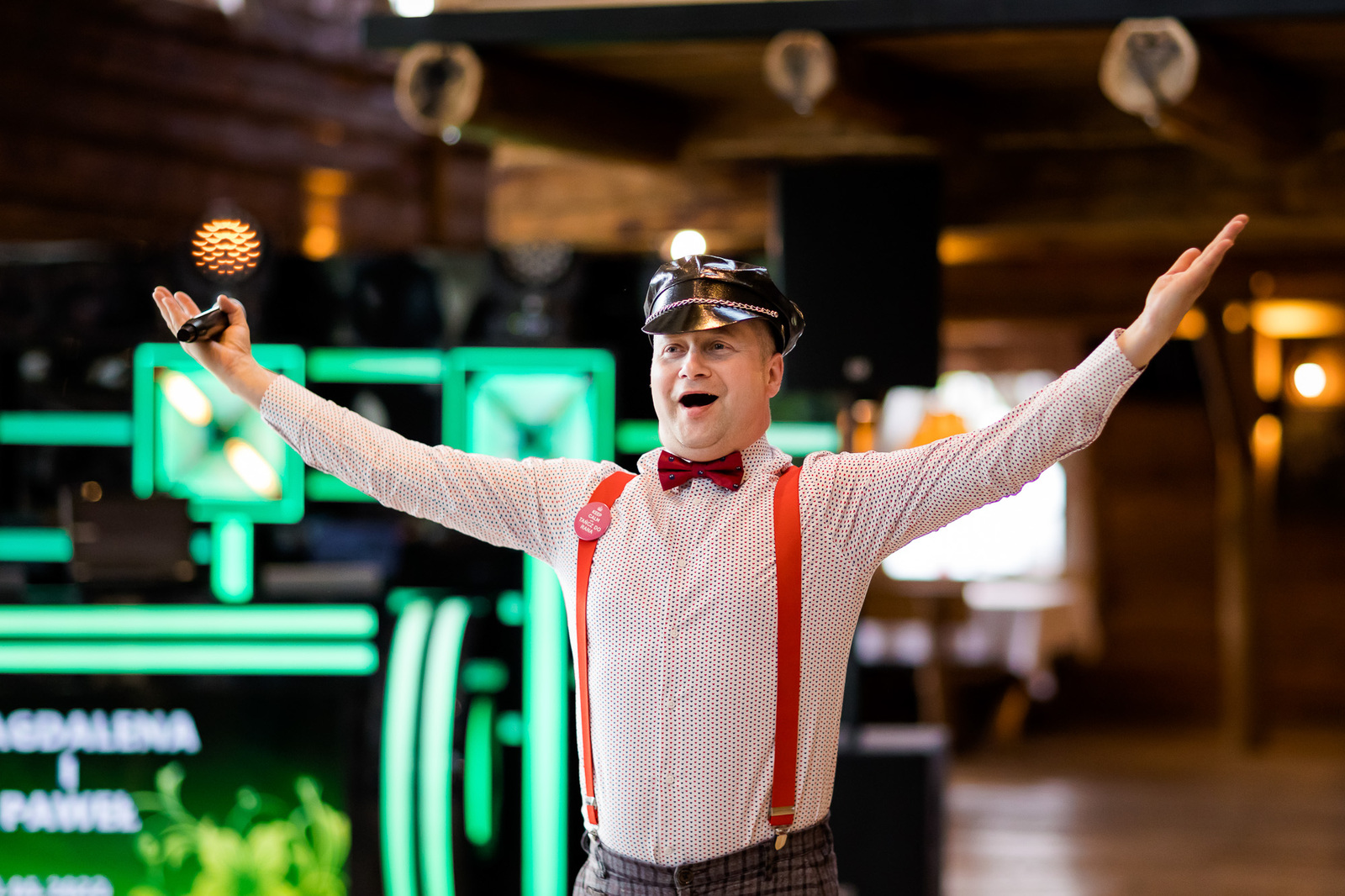 Ślub i wesele w drewnianej chacie - Magda i Paweł pobrali się w Gościńcu Szumnym w Jaworzu