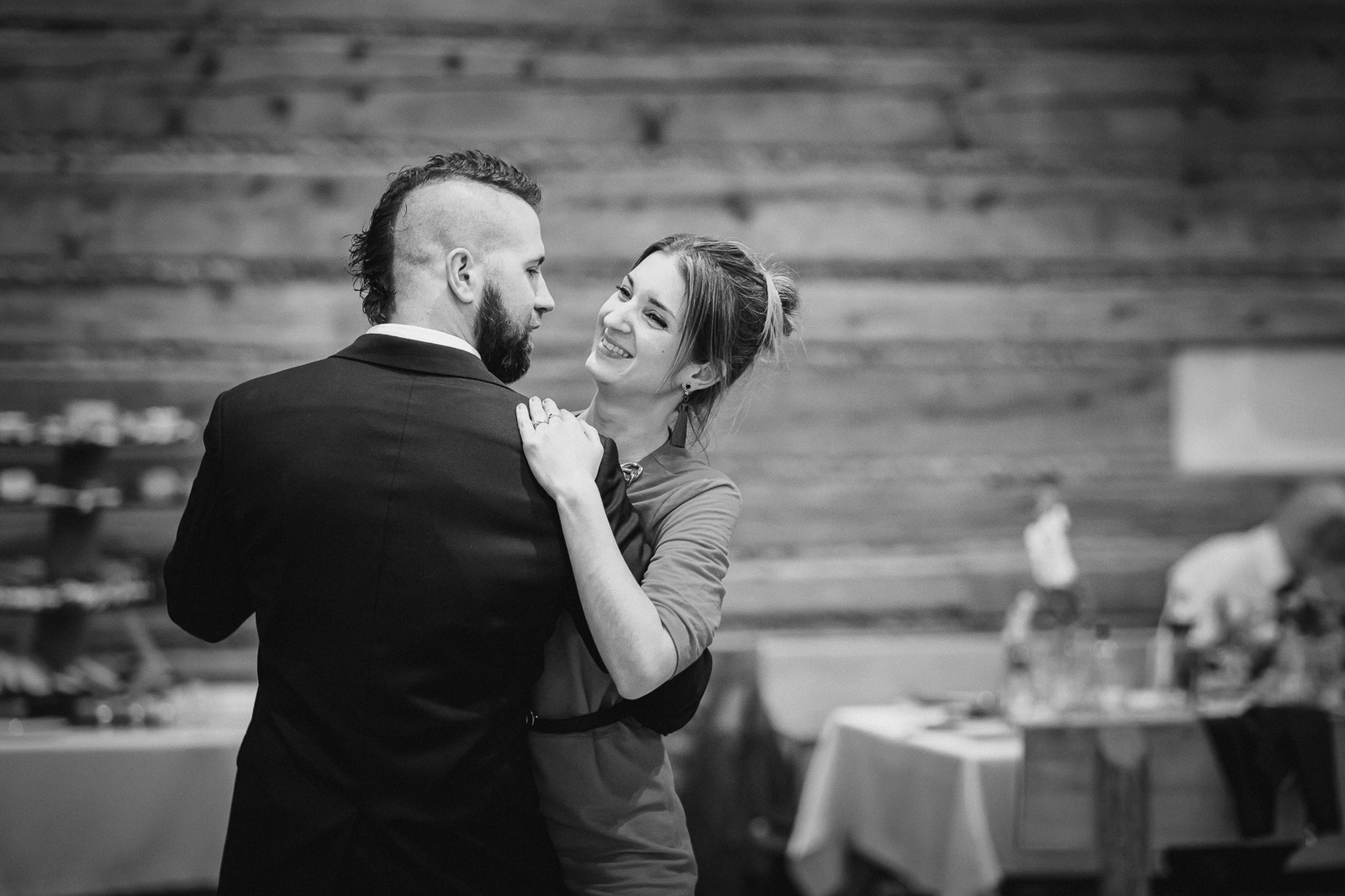 Ślub i wesele w drewnianej chacie - Magda i Paweł pobrali się w Gościńcu Szumnym w Jaworzu