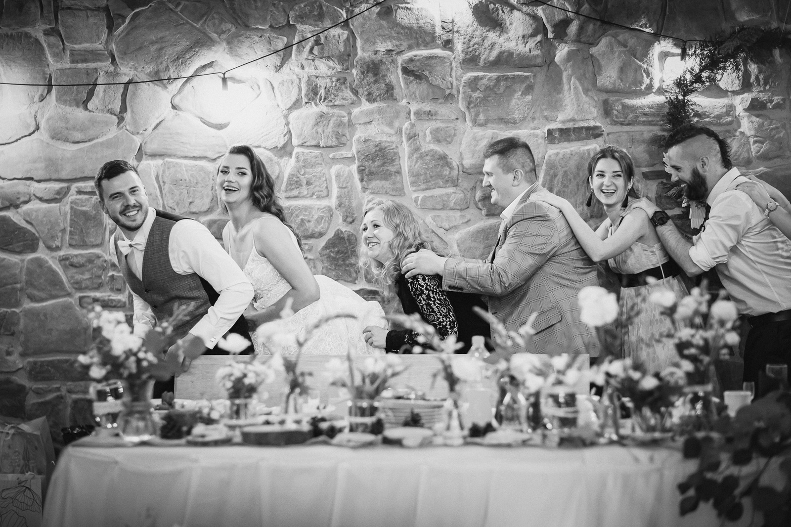 Ślub i wesele w drewnianej chacie - Magda i Paweł pobrali się w Gościńcu Szumnym w Jaworzu