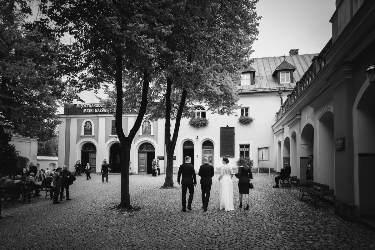 ślub na górze św Anny, fotografia slubna slask, zdjecia slubne bielsko, fotograf slubny opole, zdjecia slubne slask, fotograf slubny slask, fotograf na wesele slask, slub na gorze sw anny, bazylika na gorze sw anny, slub w bazylice na gorze sw anny, slub gora sw anny, zdjecia slubne katowice, dwoch fotografow na slub, fotografia slubna krakow, zdjecia slubne na slasku, fotografia weselna slask, naturalne zdjecia slubne, magia obrazu, amfiteatr na gorze sw anny, sesja slubna gora sw anny,